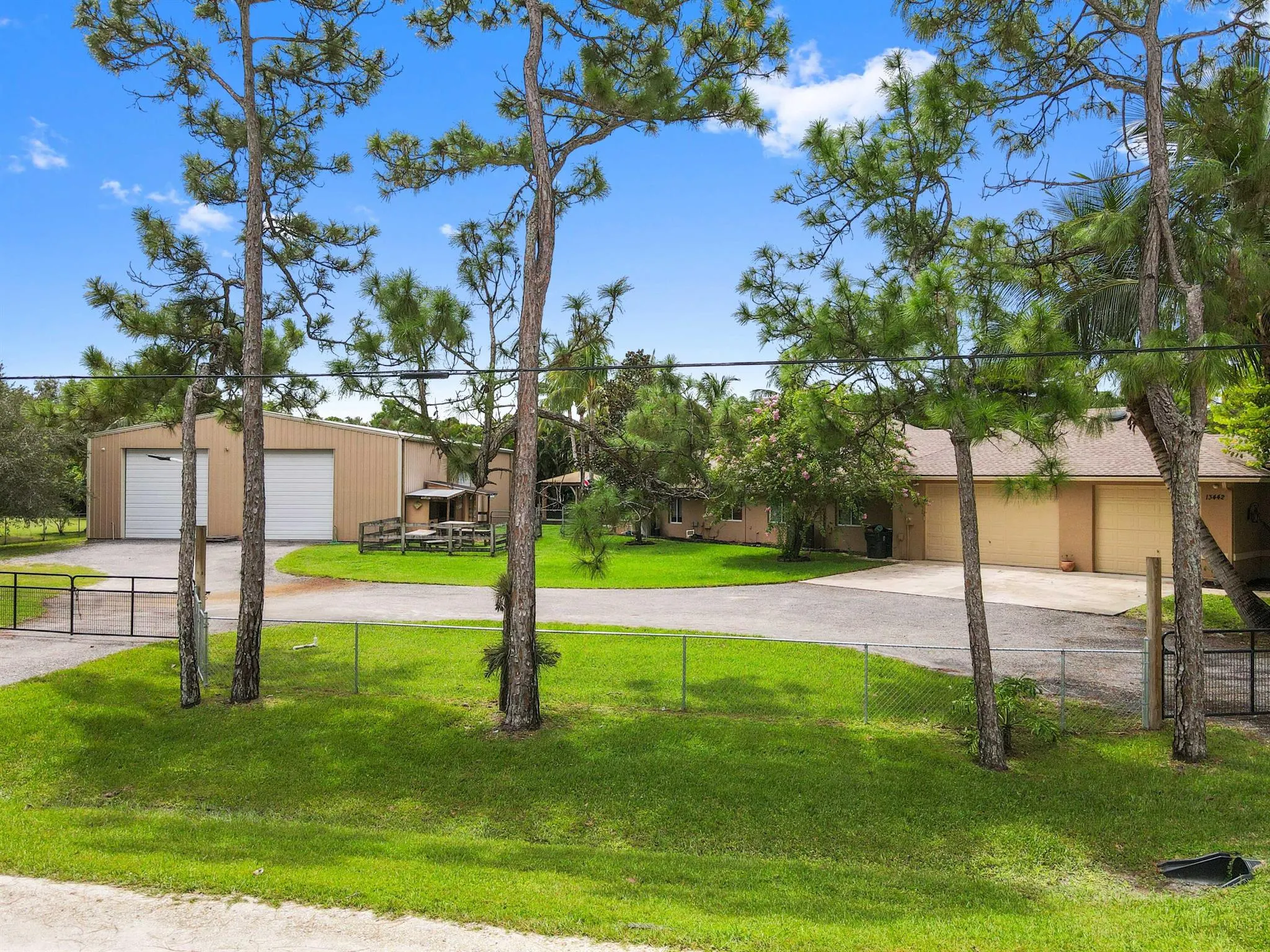 13442 54th Street N
