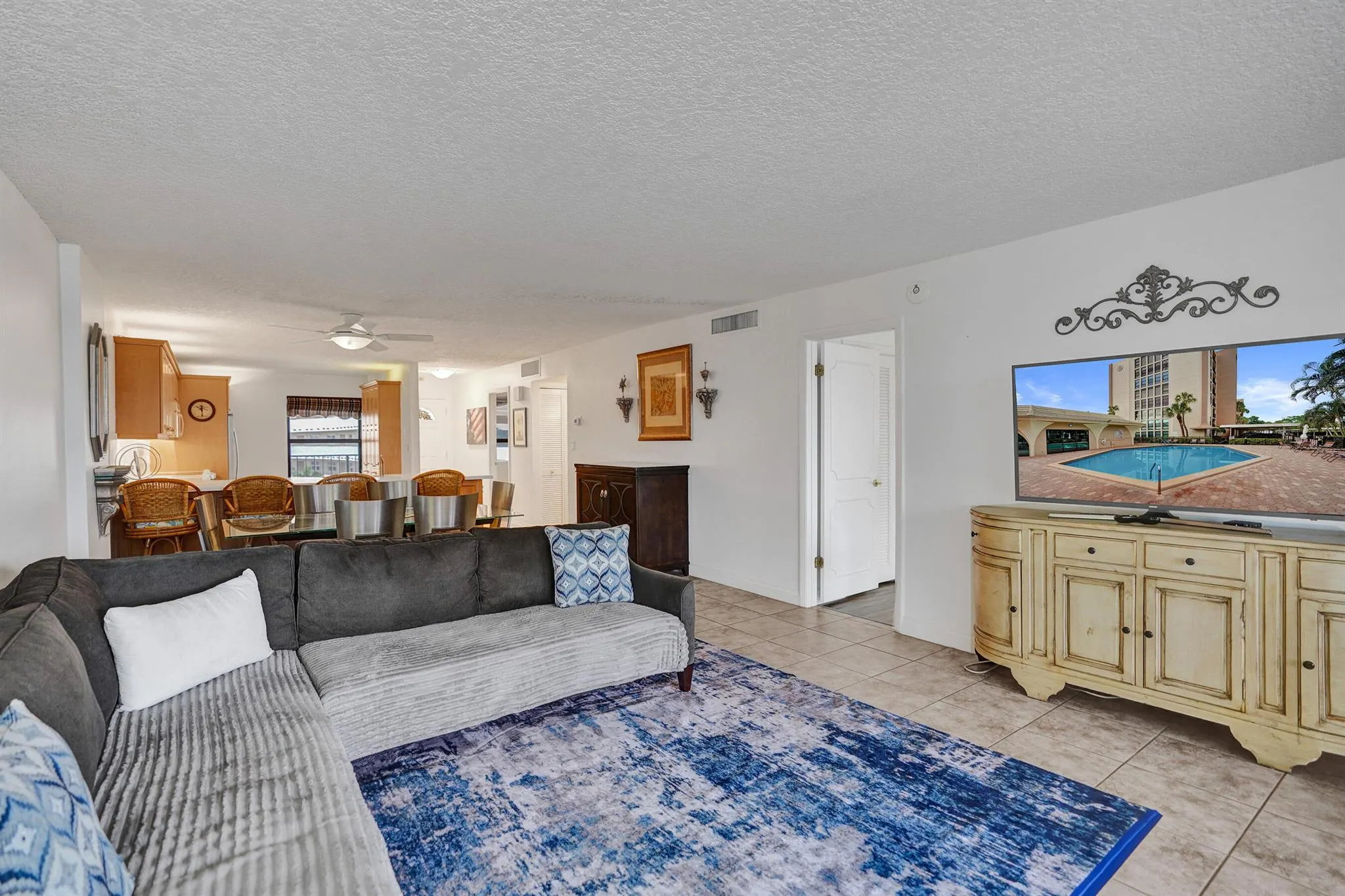 1627 Riverview Road, #410