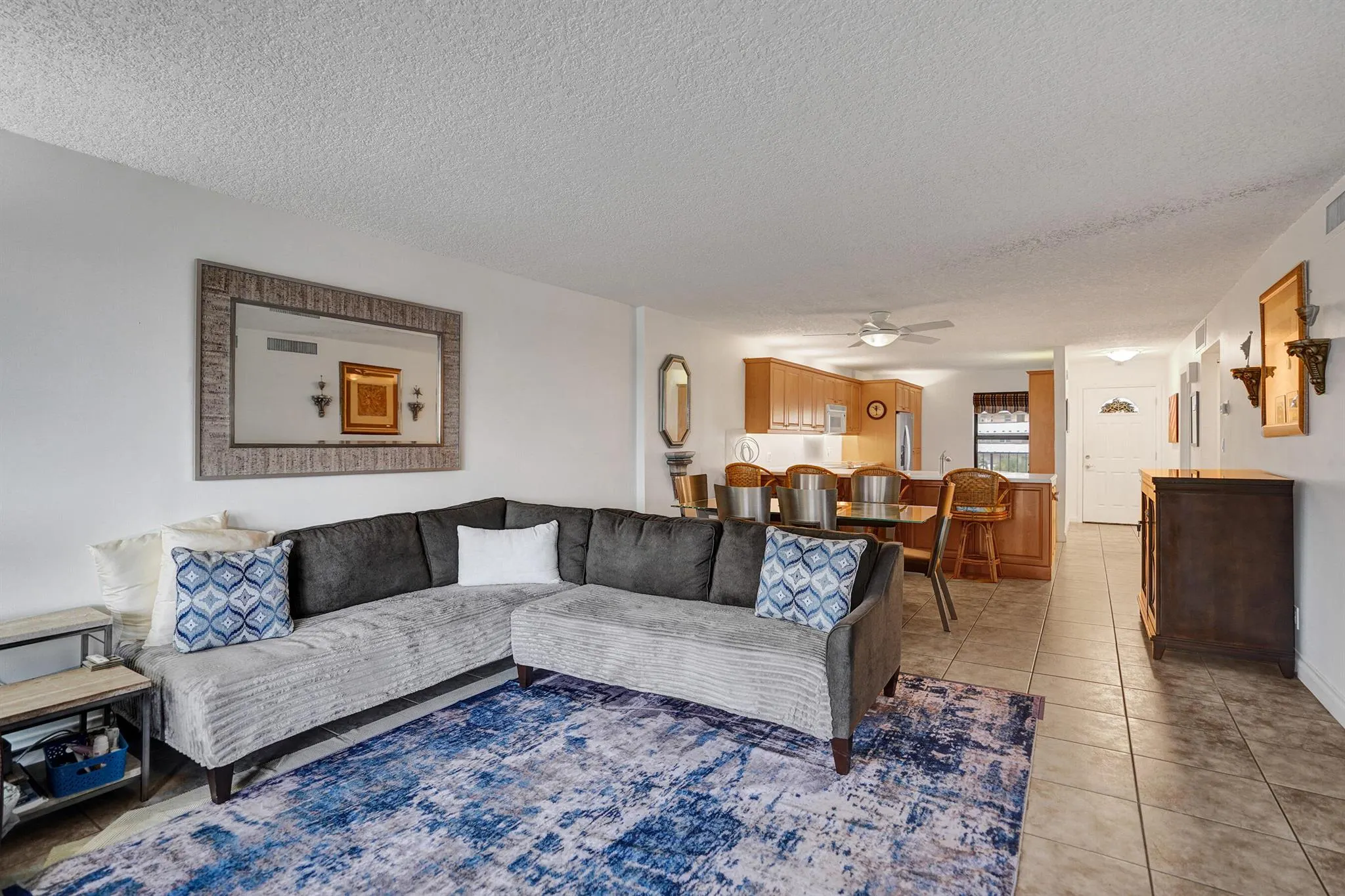 1627 Riverview Road, #410