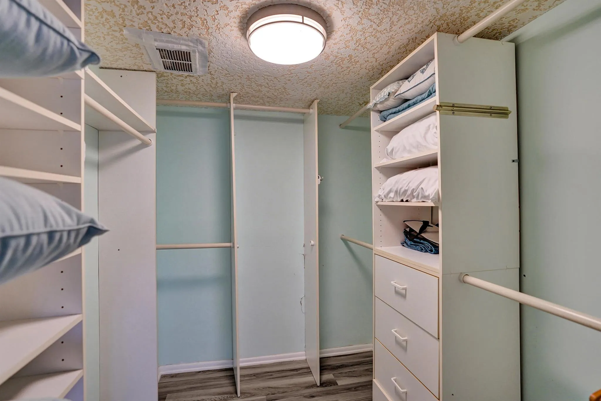 1627 Riverview Road, #410