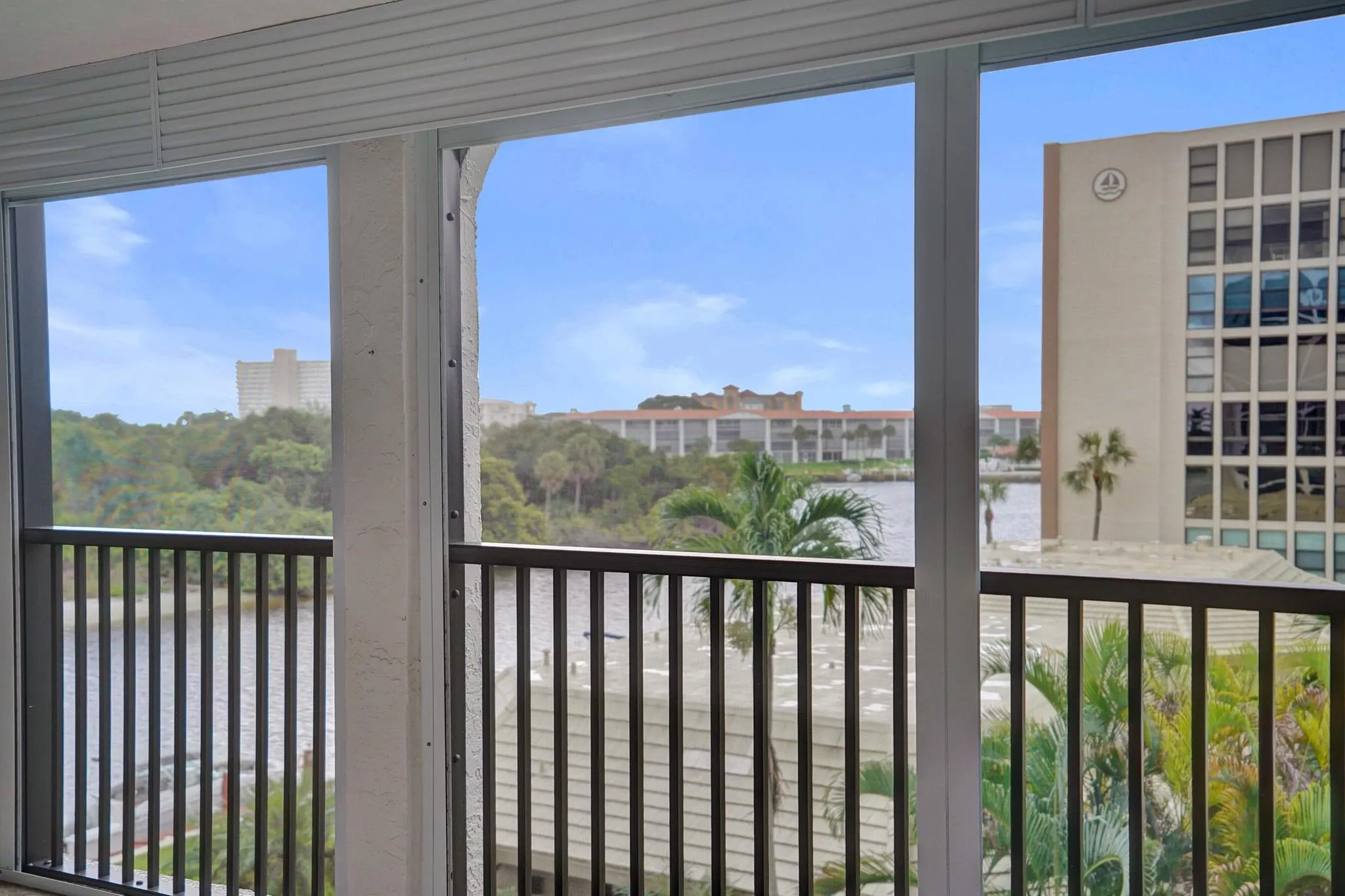 1627 Riverview Road, #410