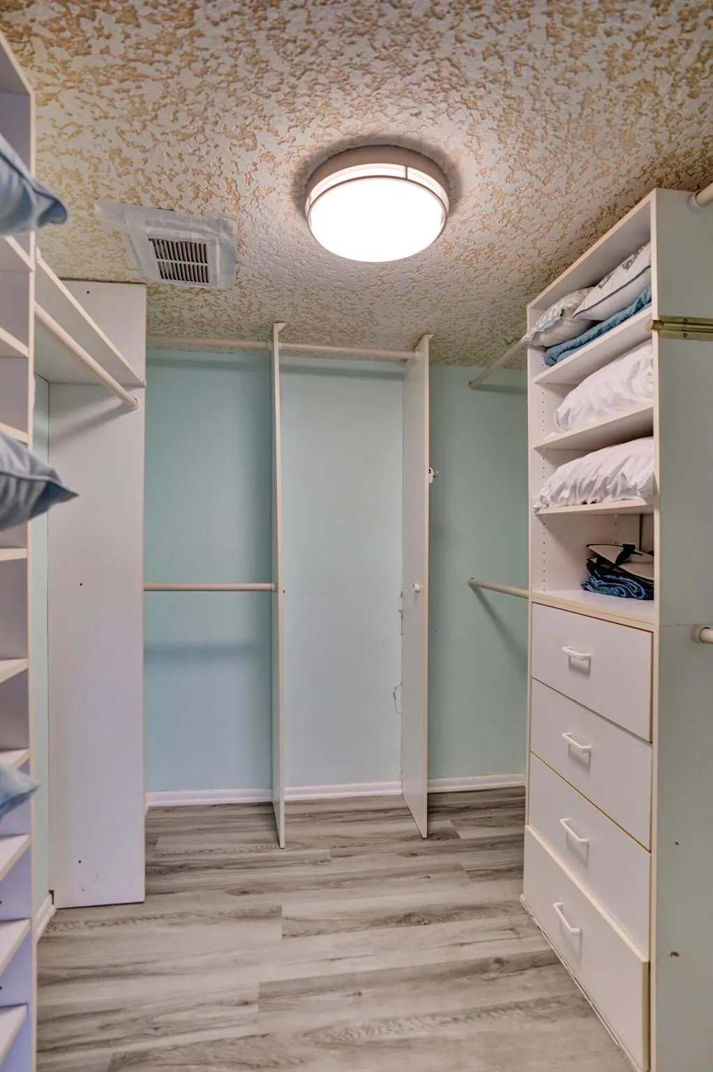 1627 Riverview Road, #410