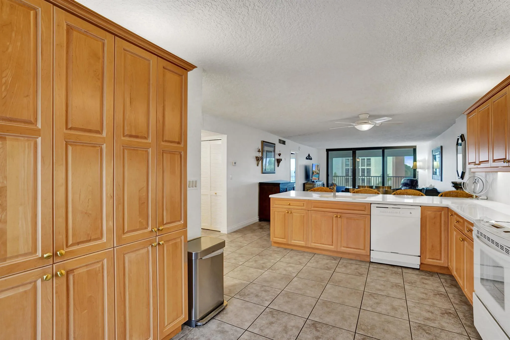 1627 Riverview Road, #410