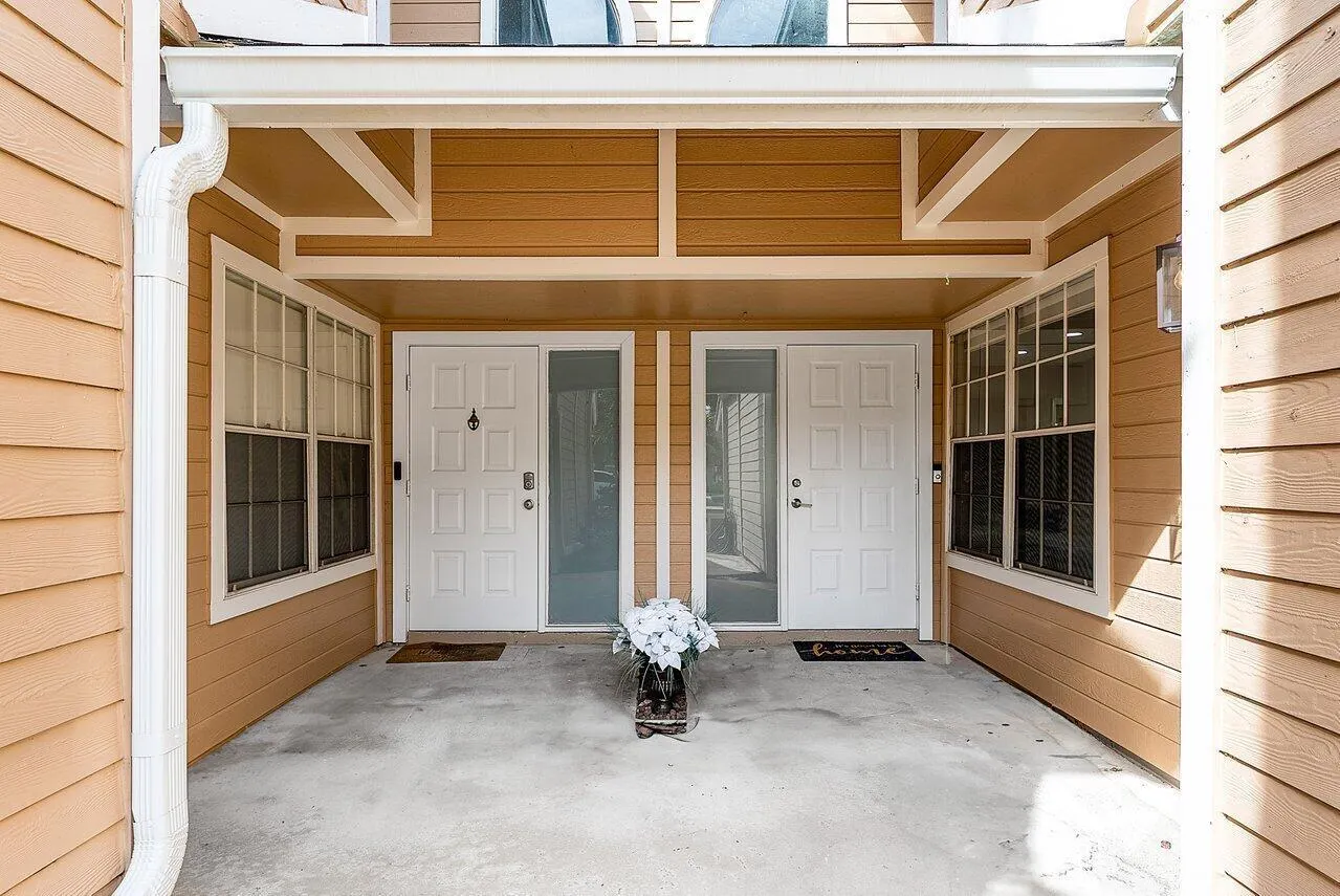 5292 Buckhead Circle, #1030
