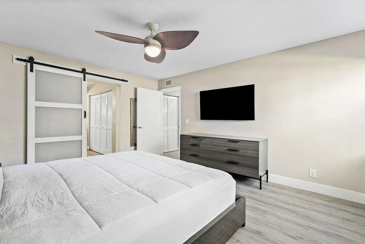 5292 Buckhead Circle, #1030
