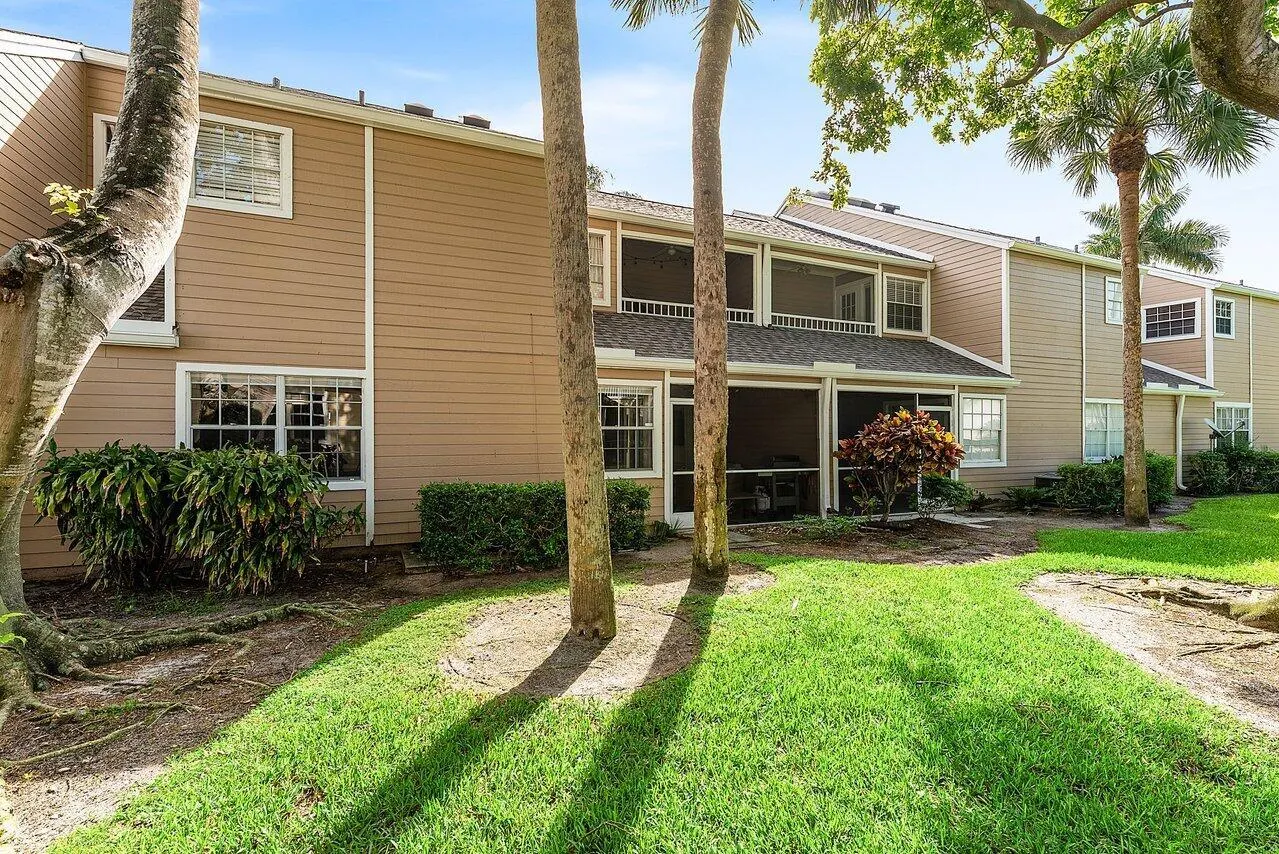 5292 Buckhead Circle, #1030