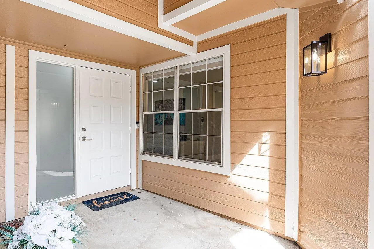 5292 Buckhead Circle, #1030