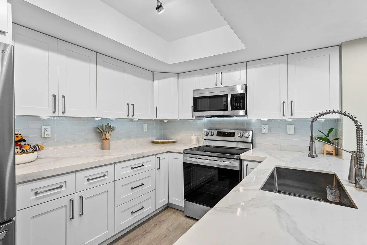 5292 Buckhead Circle, #1030