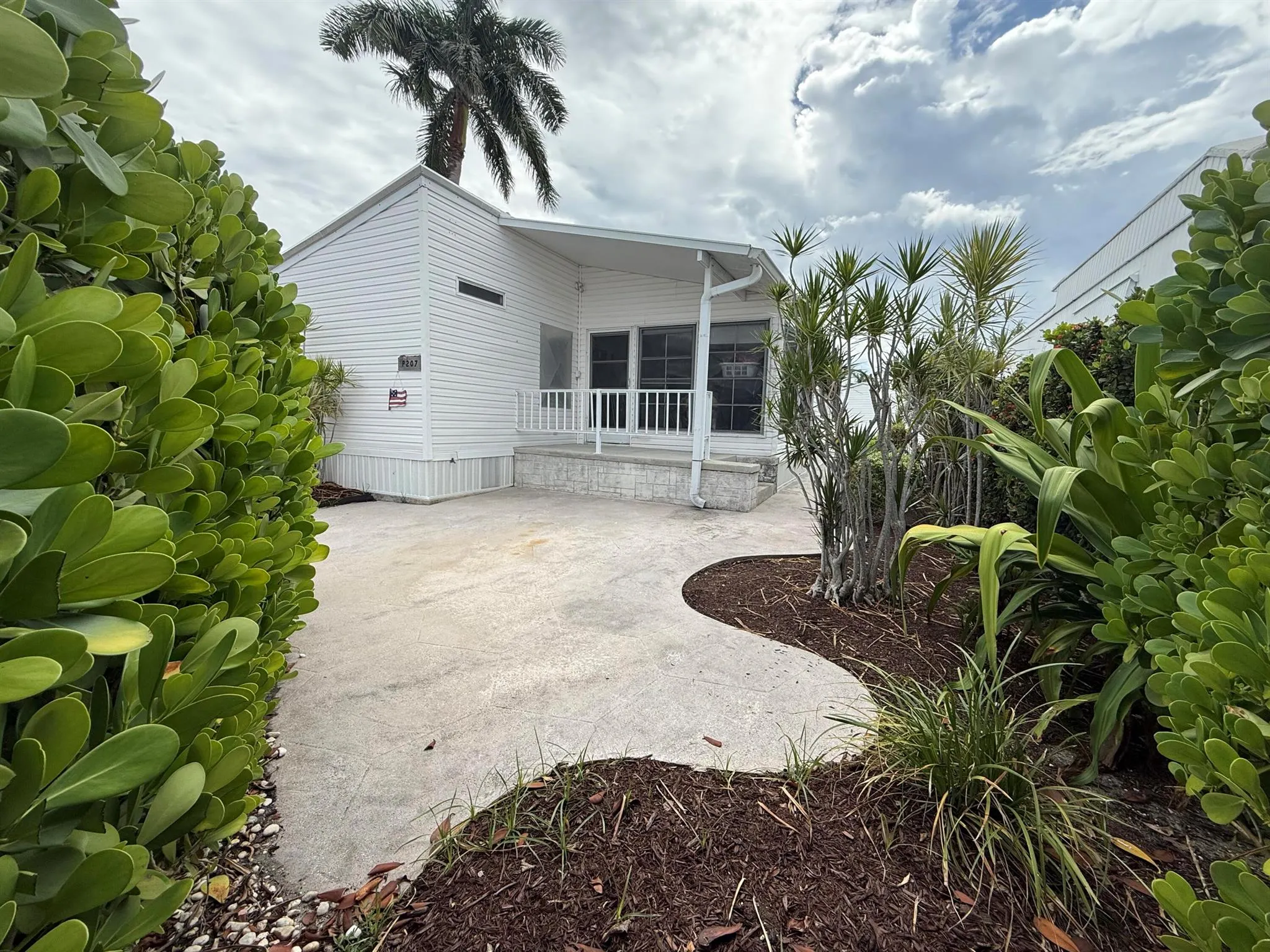 207 N Heron Drive, #P
