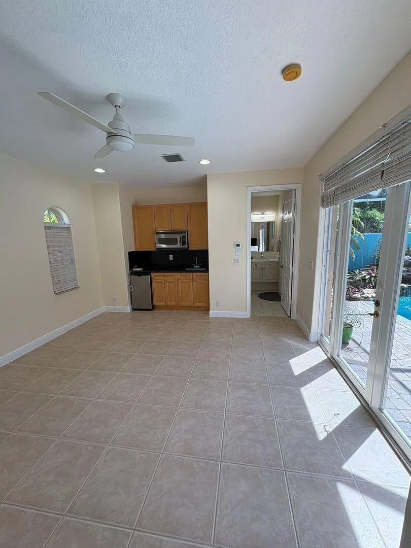 10548 SW Lands End Place