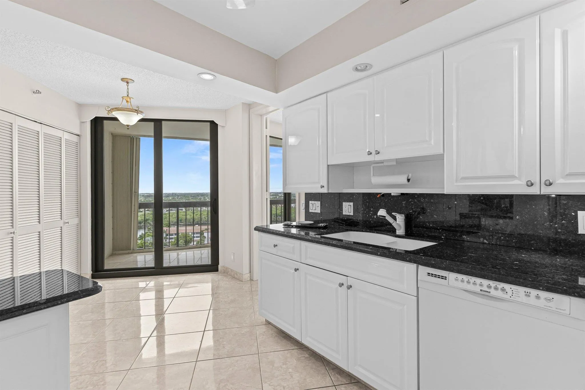 4545 N Ocean Boulevard, #15d