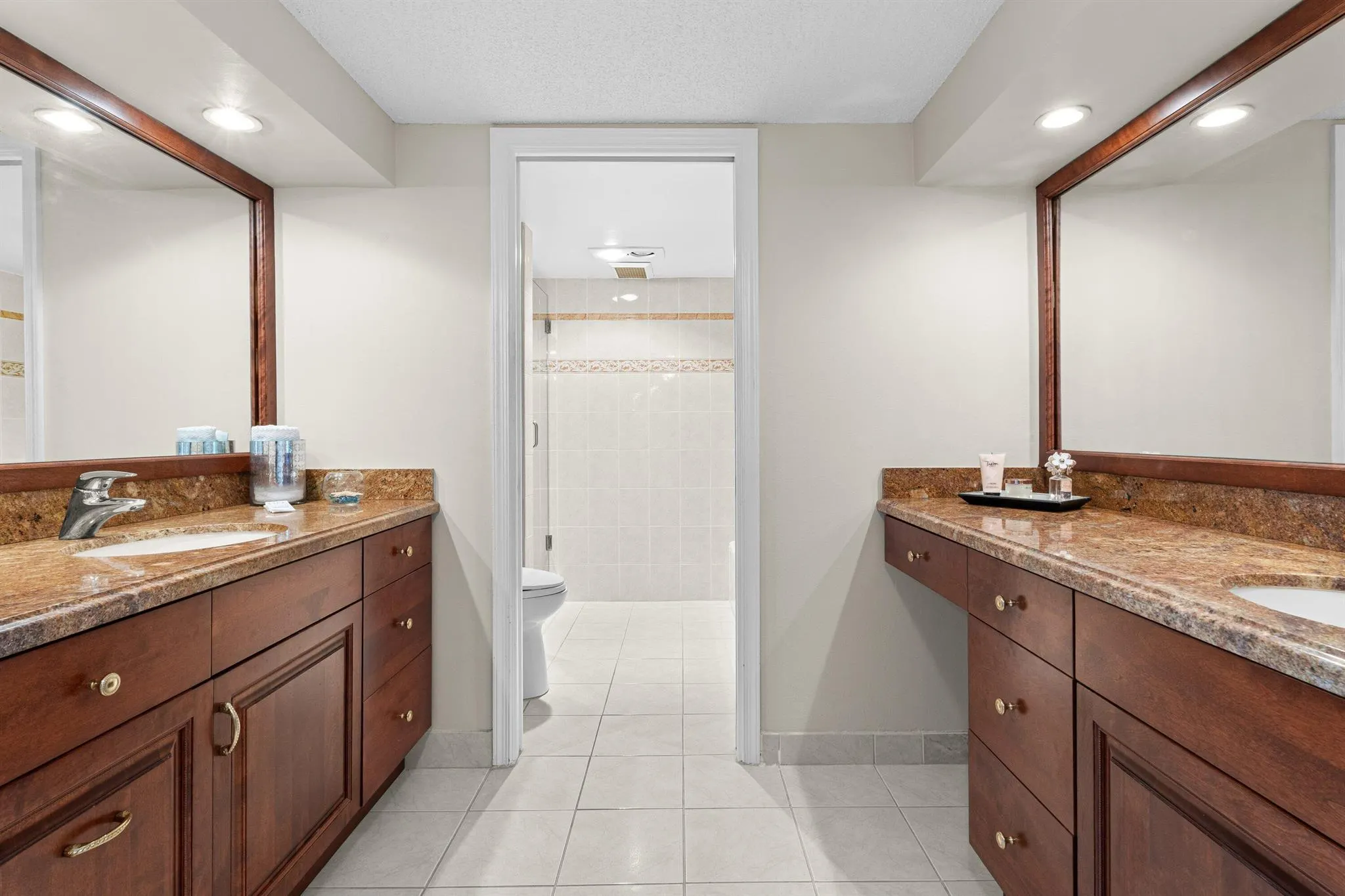 4545 N Ocean Boulevard, #15d