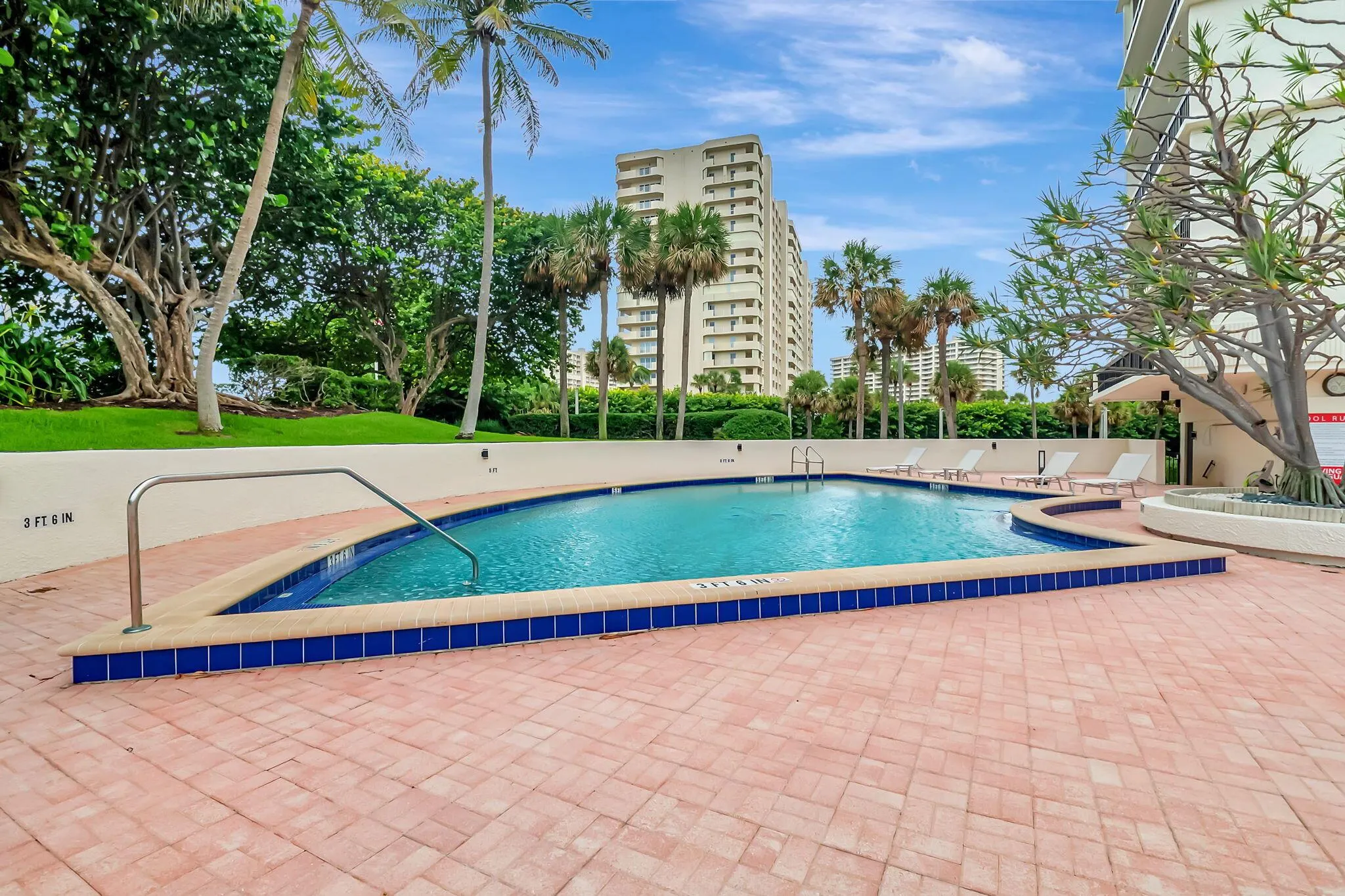 4545 N Ocean Boulevard, #15d