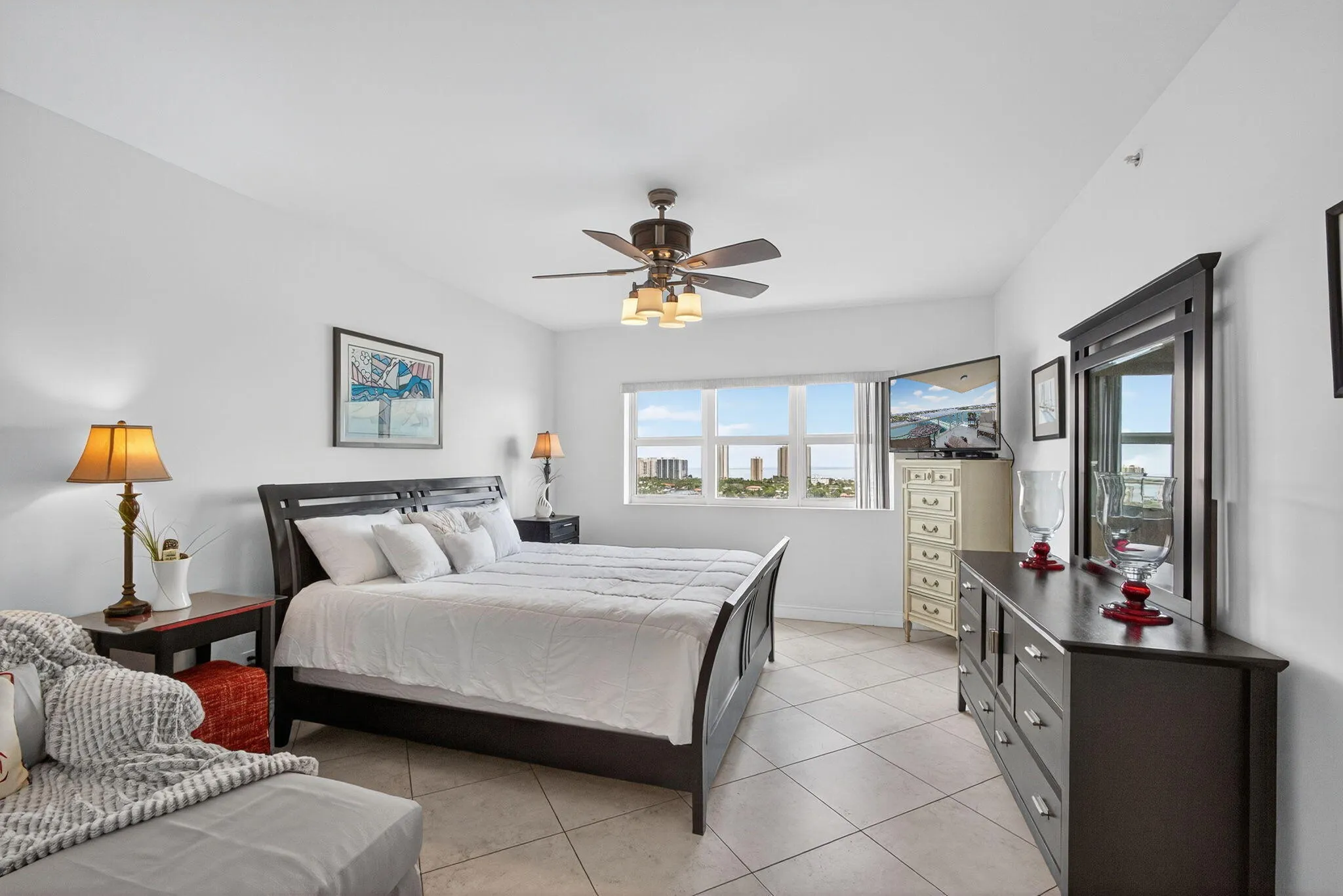 2640 Lake Shore Drive, #1716