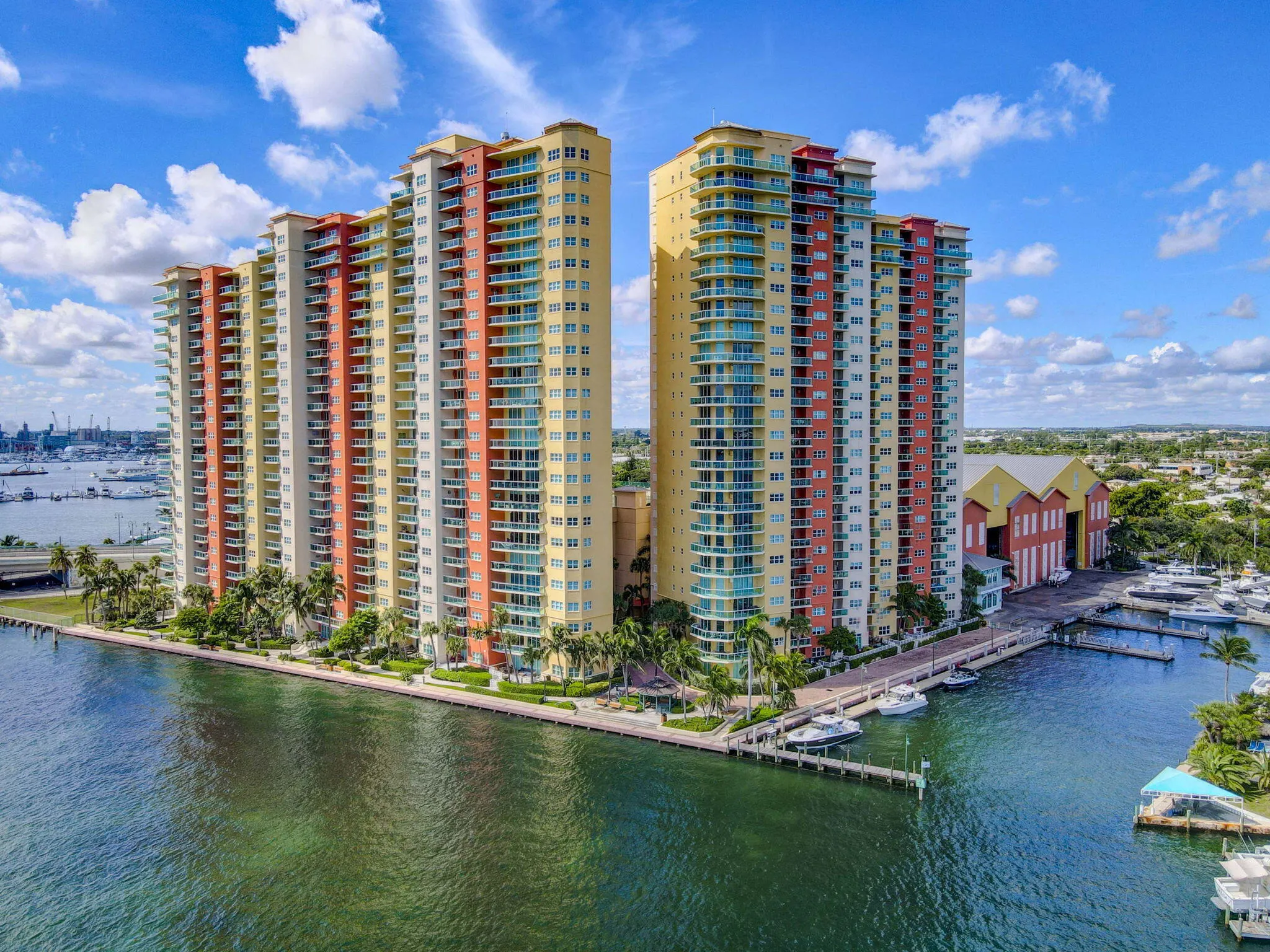 2640 Lake Shore Drive, #1716