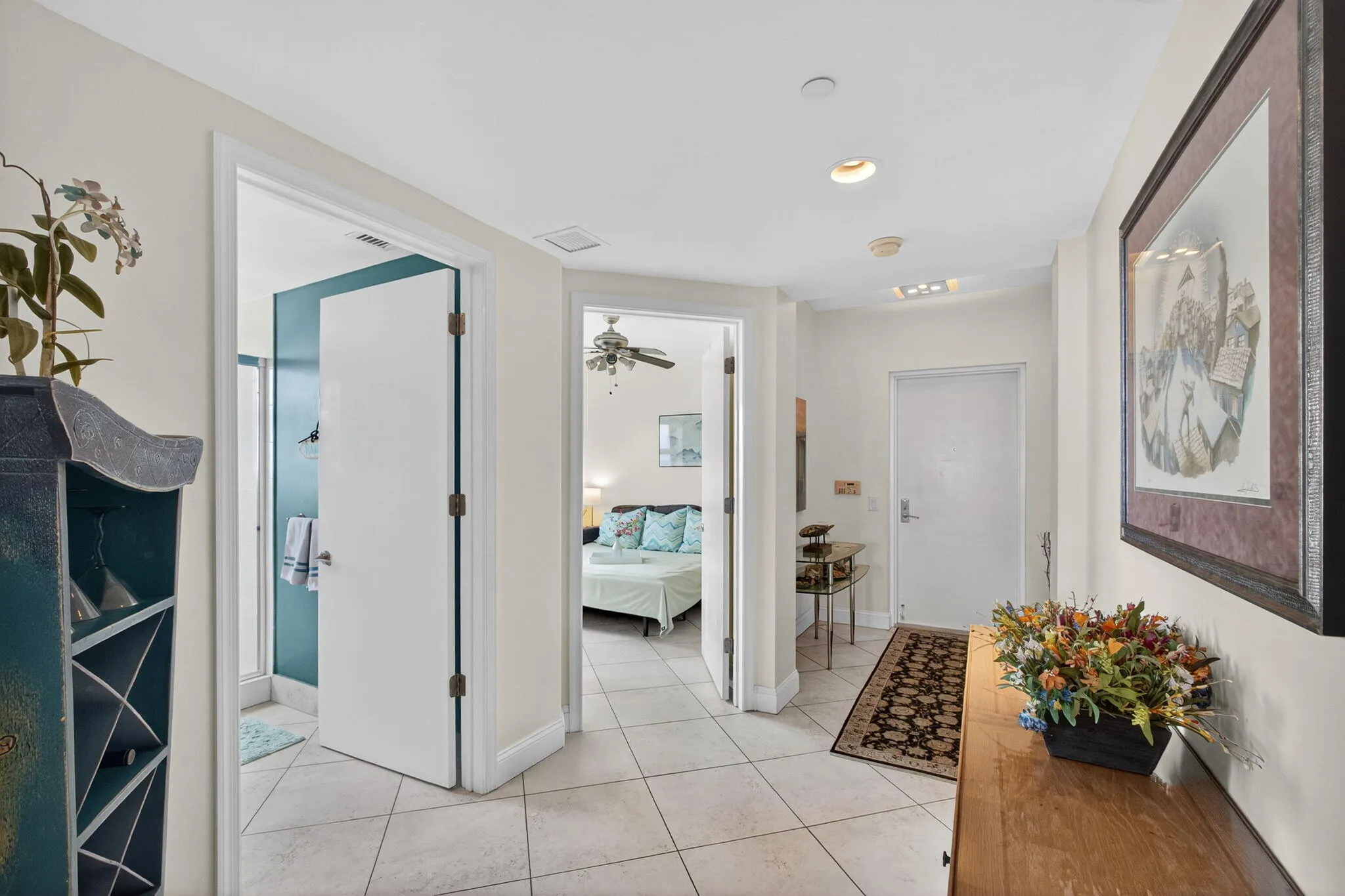 2640 Lake Shore Drive, #1716