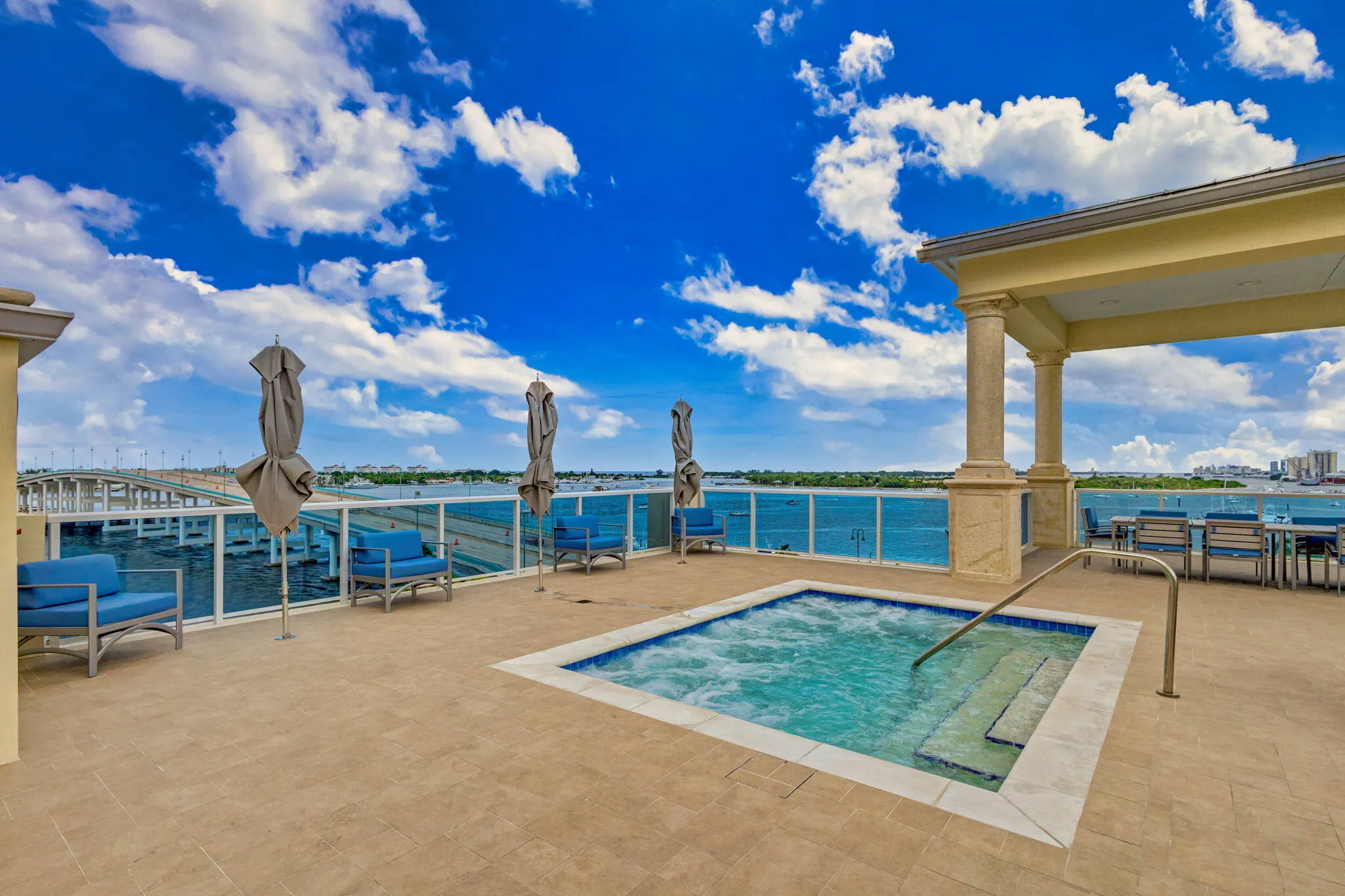 2640 Lake Shore Drive, #1716