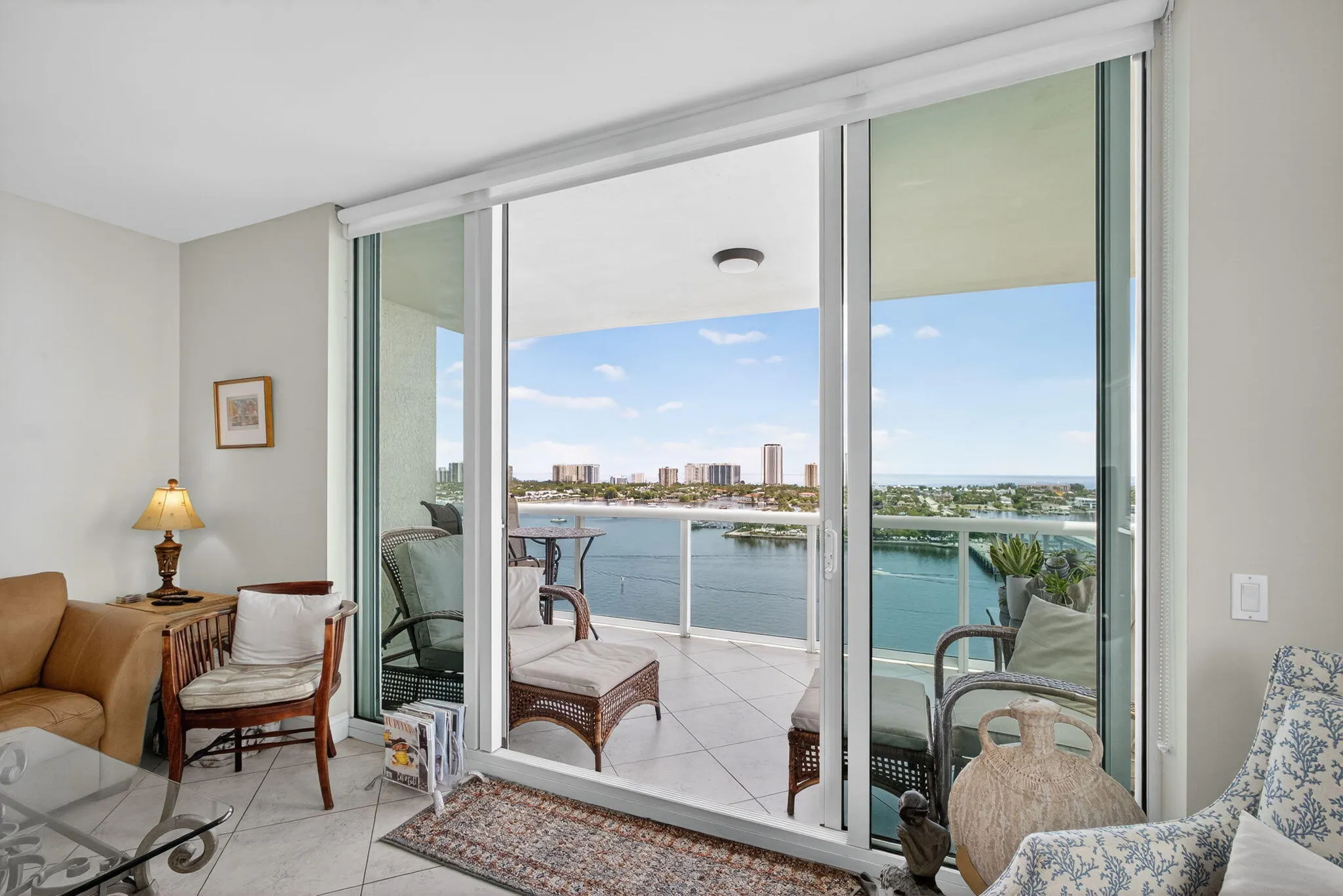2640 Lake Shore Drive, #1716