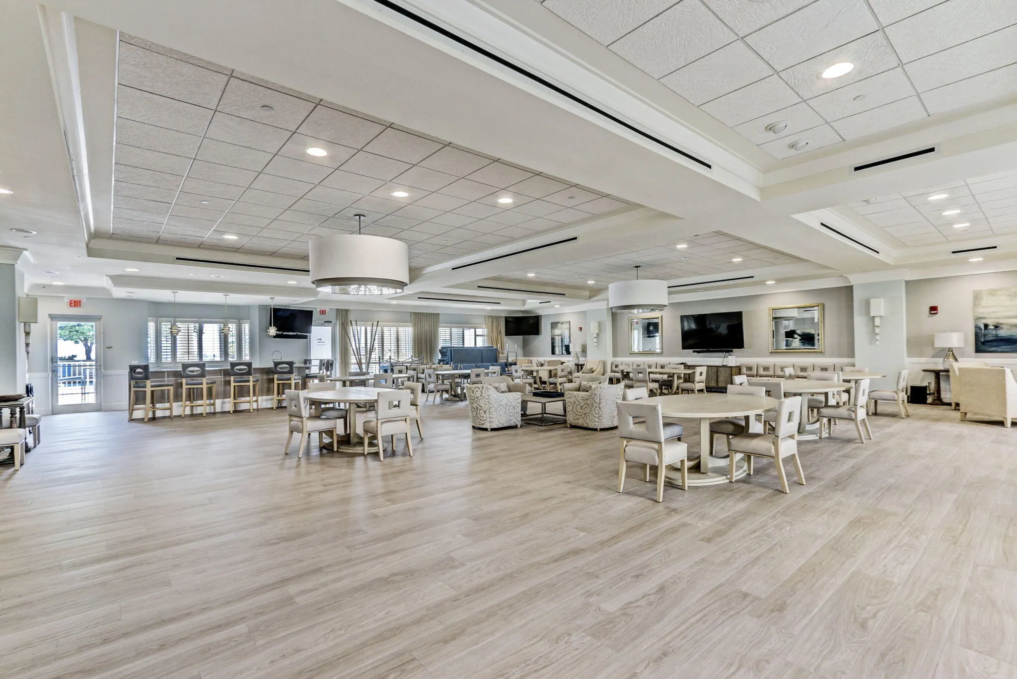 2640 Lake Shore Drive, #1716