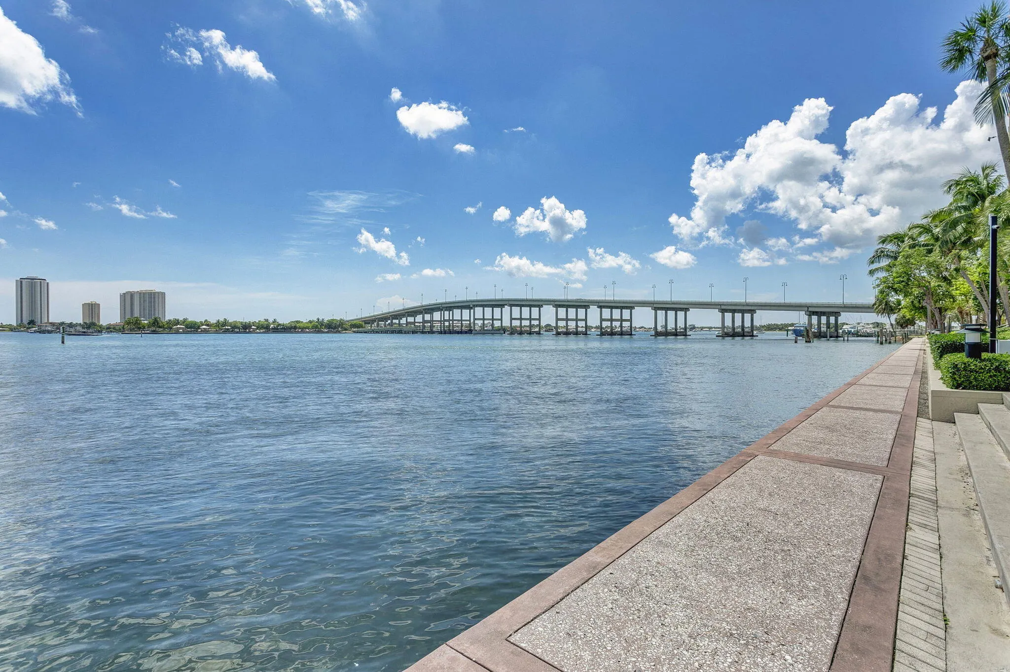 2640 Lake Shore Drive, #1716