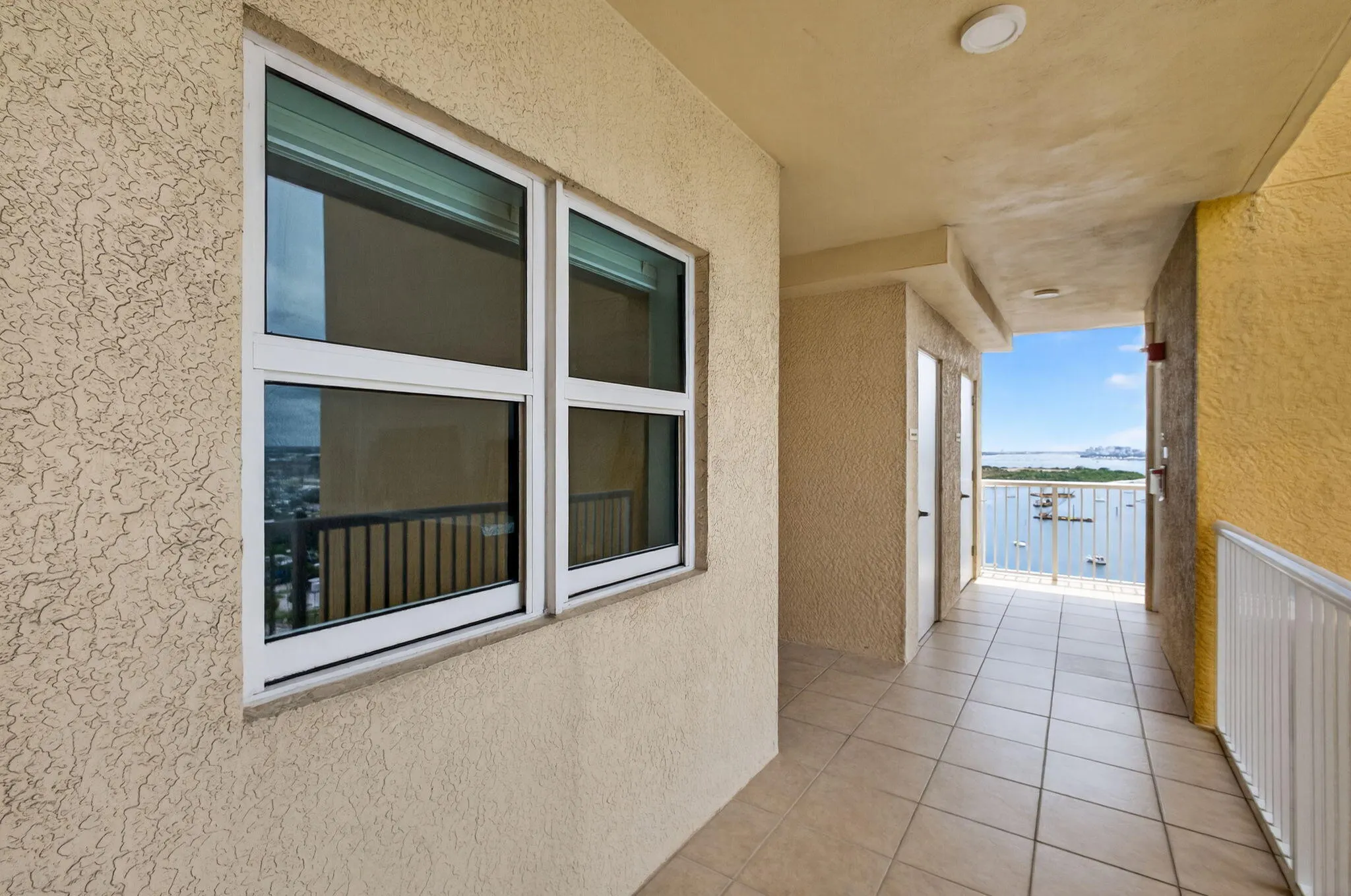 2640 Lake Shore Drive, #1716