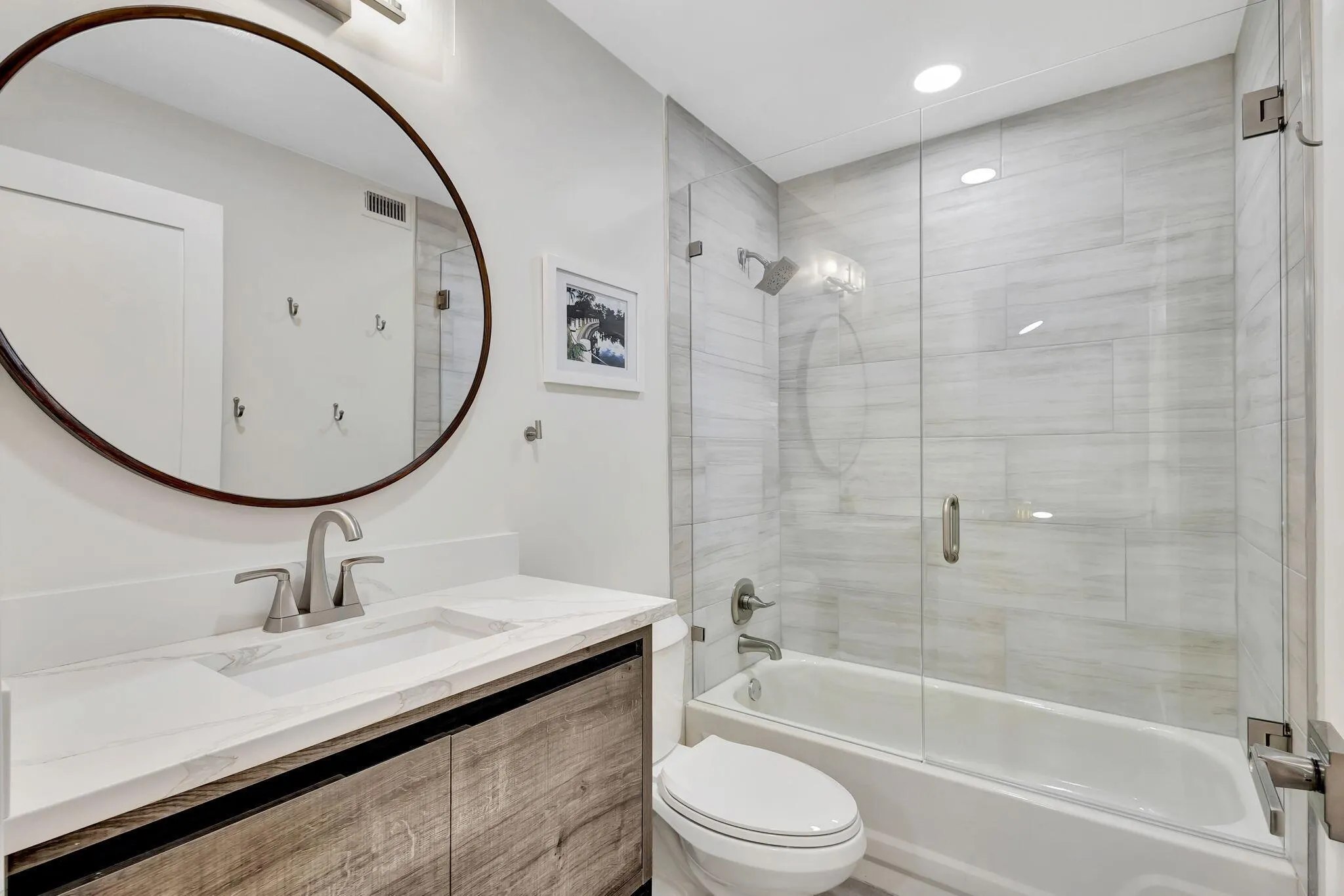 1501 Mizzenmast Way