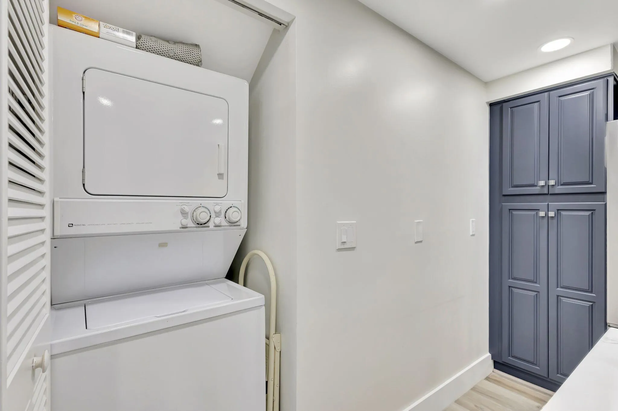1501 Mizzenmast Way