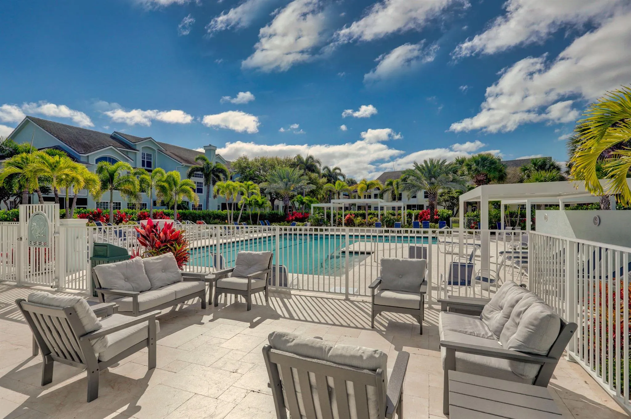 1501 Mizzenmast Way