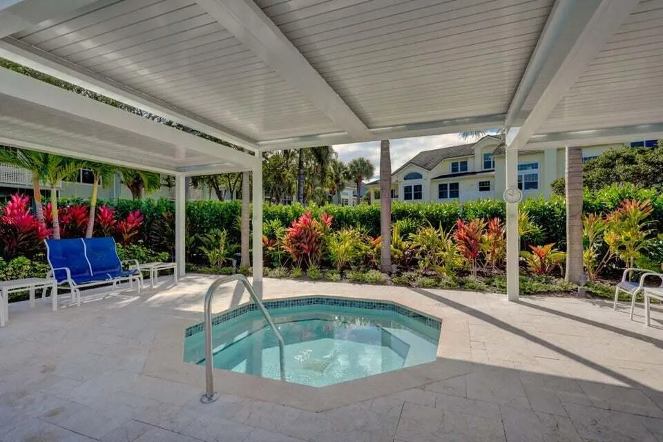 1501 Mizzenmast Way