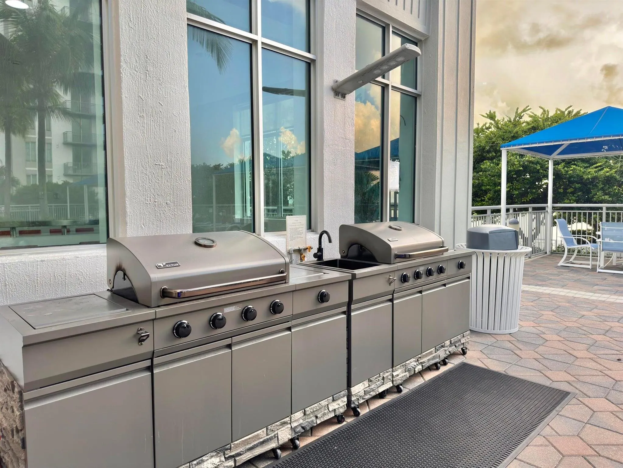 300 S Australian Avenue, #708