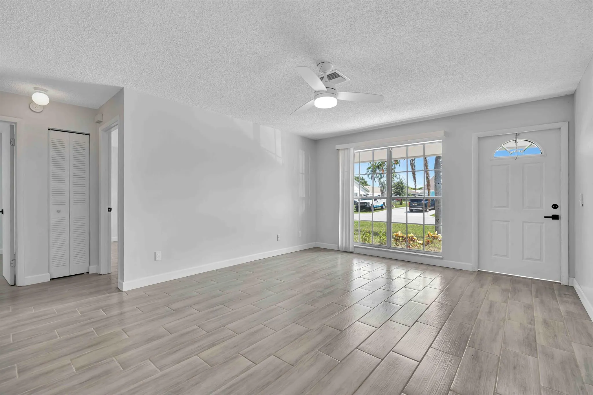 4368 SE Hamilton Lane