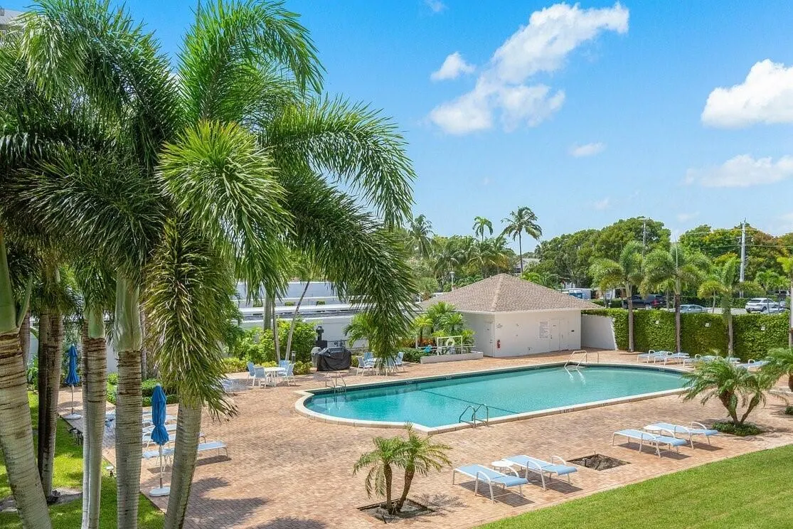 3800 Washington Road, #904