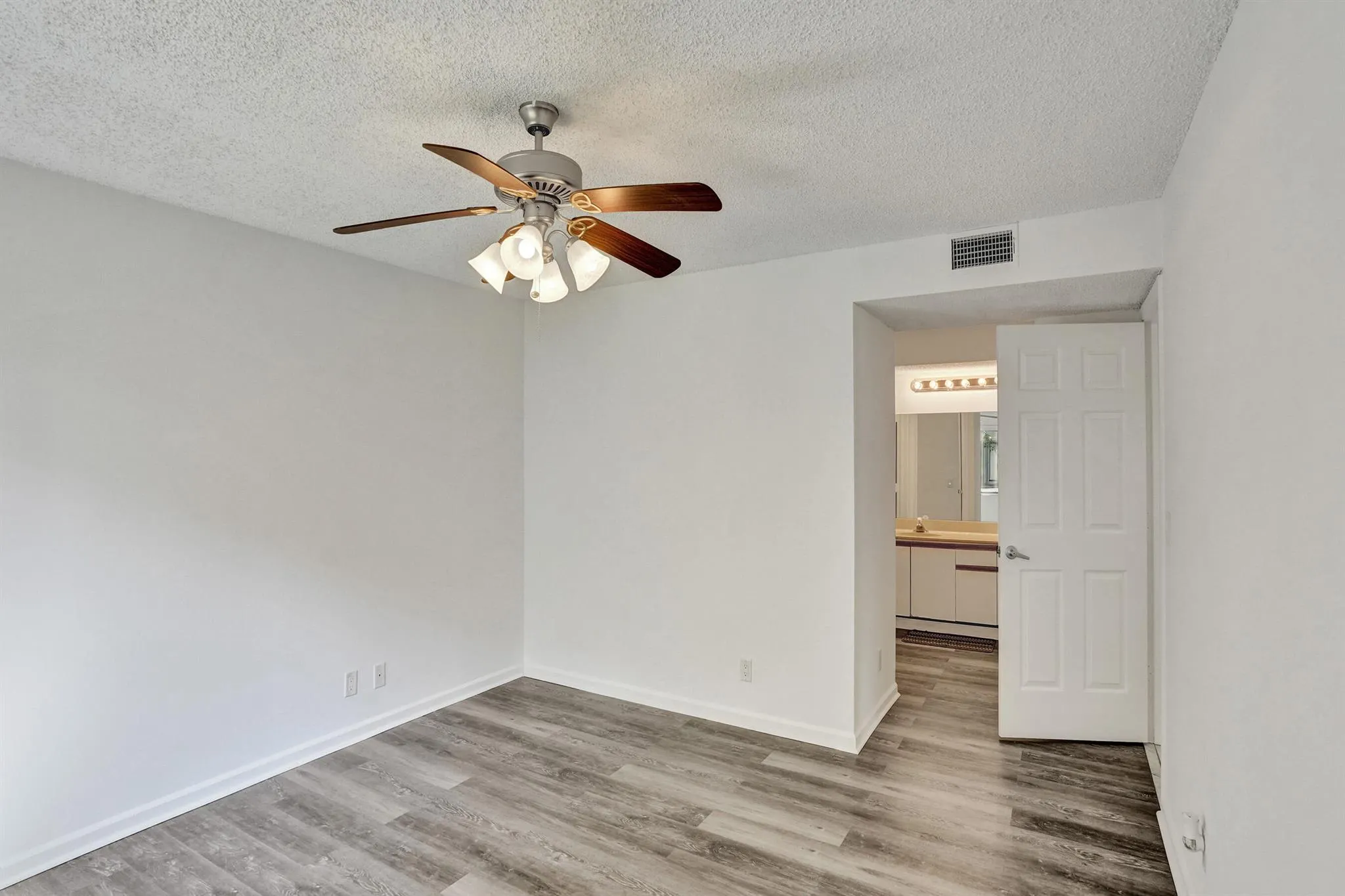 12 Via De Casas Sur, #101