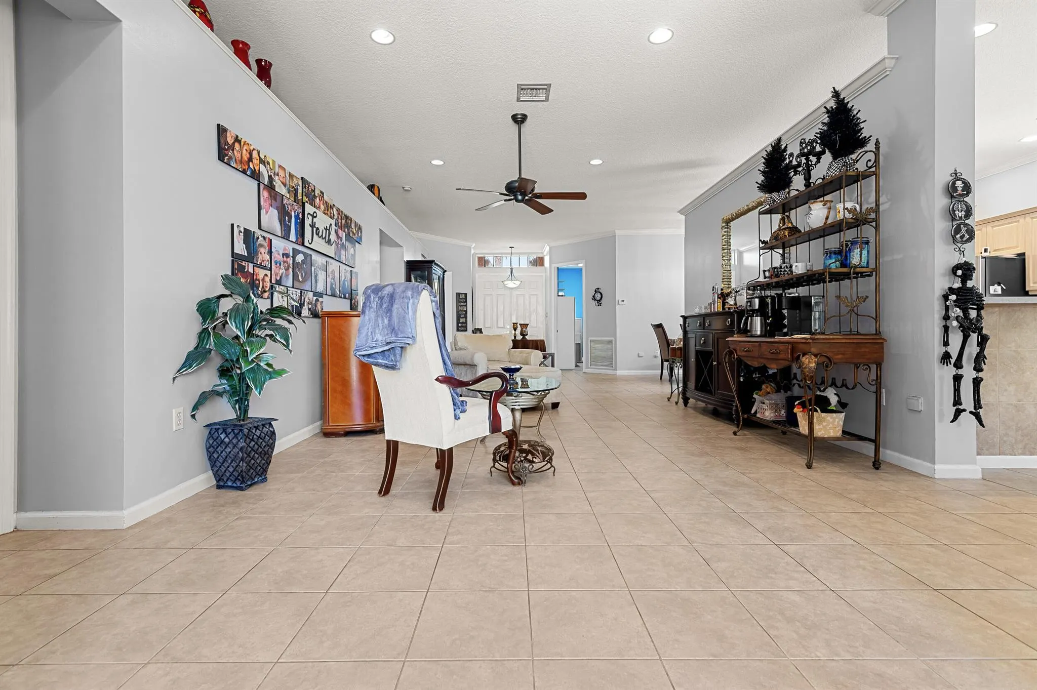2111 2111 Bellcrest Ct, Royal Palm Court