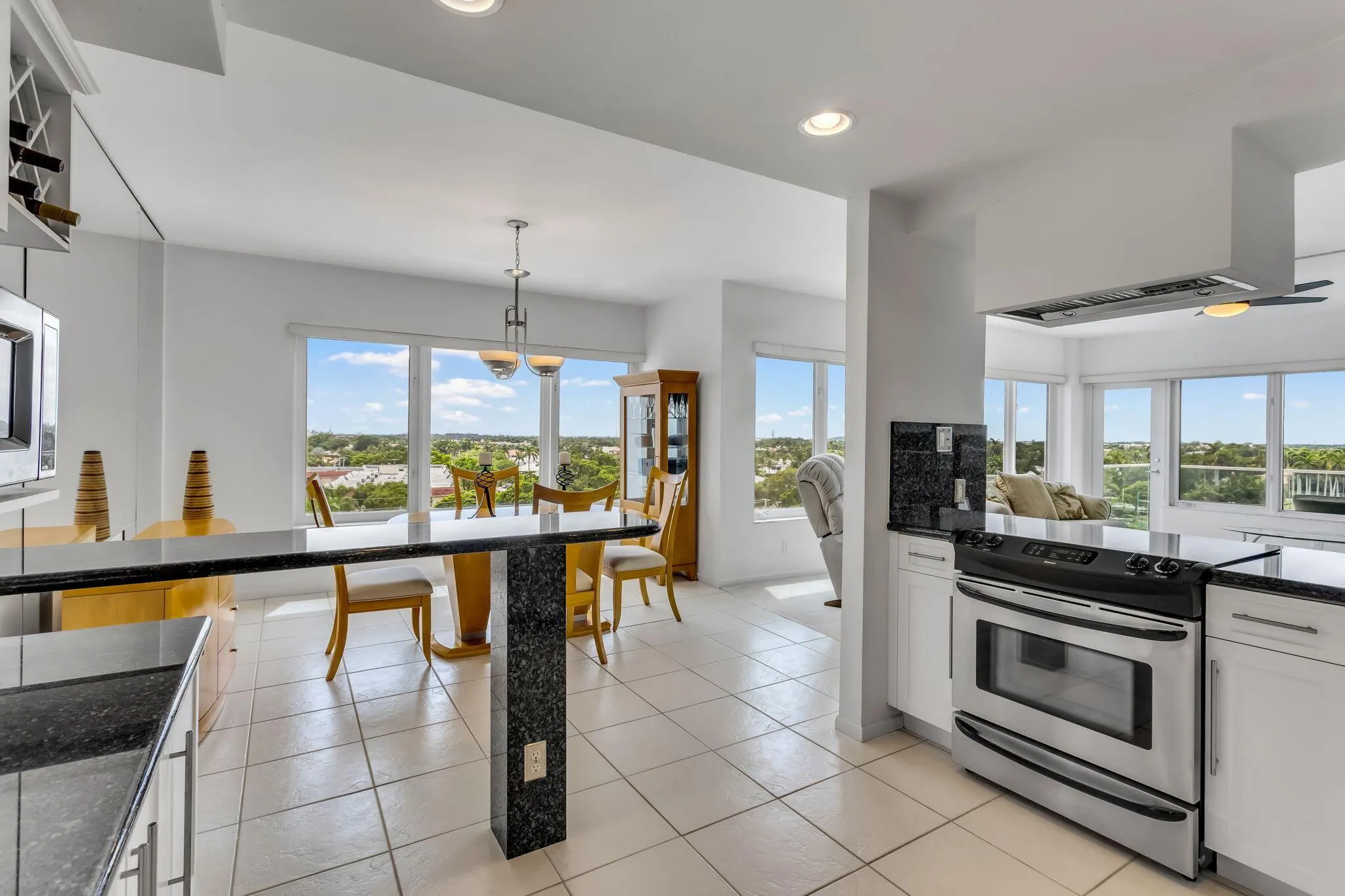 701 E Camino Real, #8f