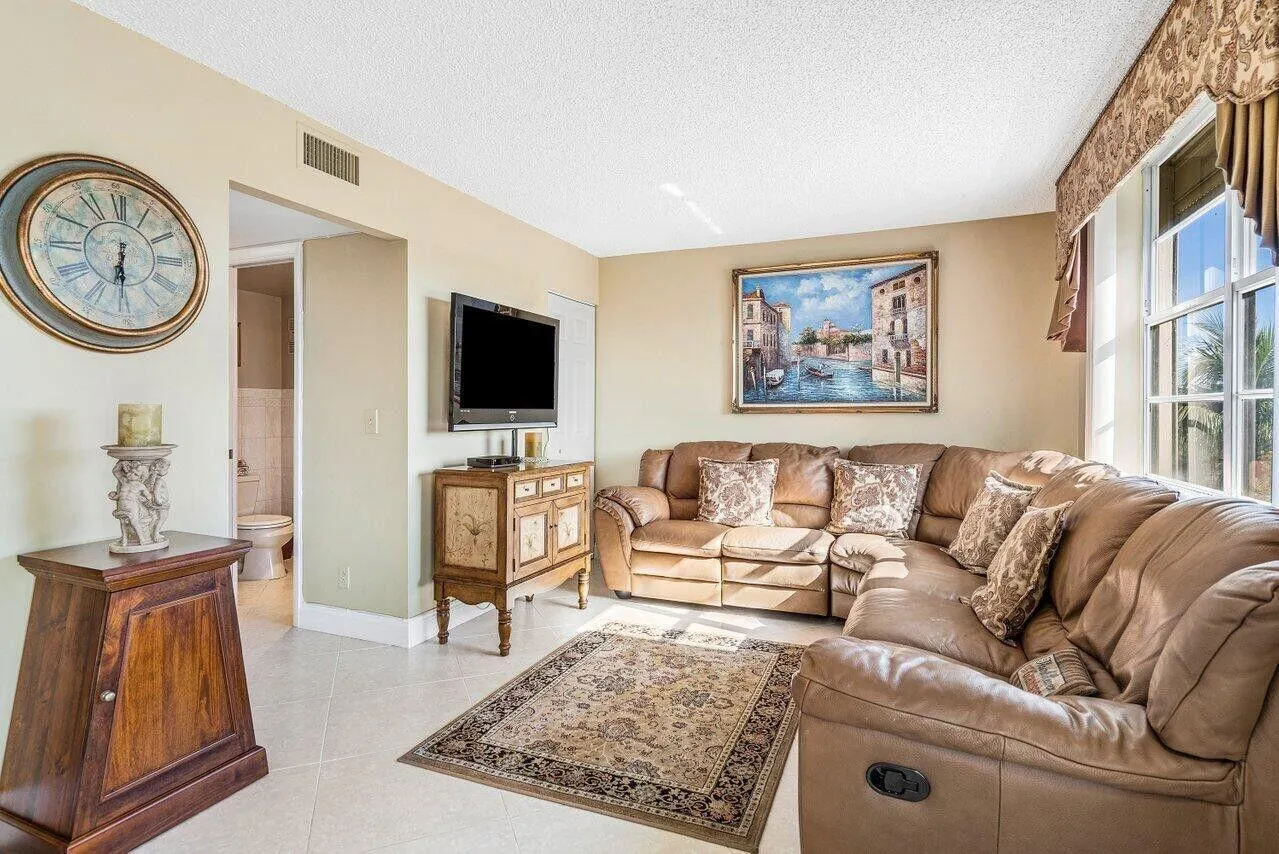 6200 NW 2nd Avenue, #415
