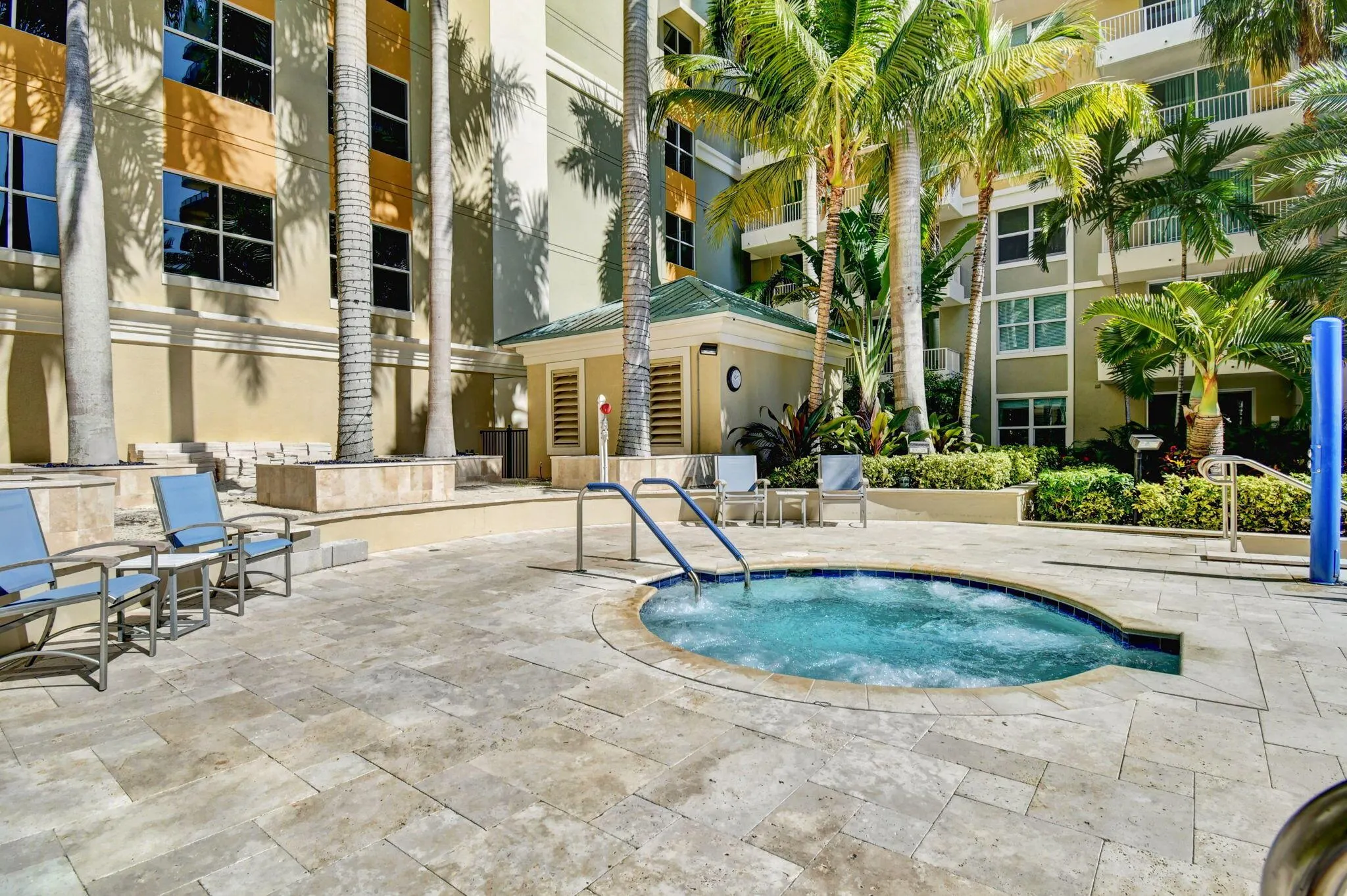 625 Casa Loma Boulevard, #304