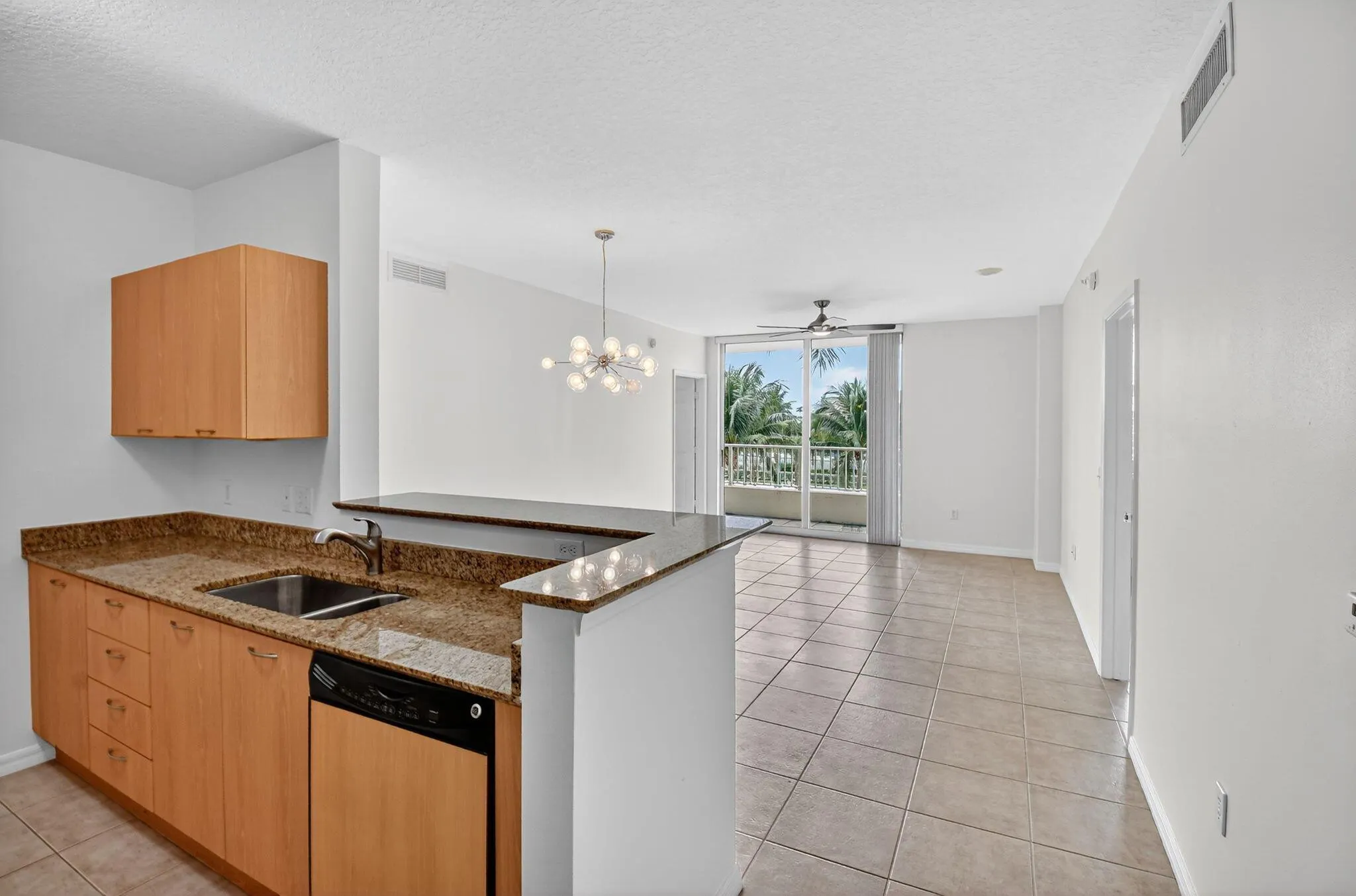 625 Casa Loma Boulevard, #304