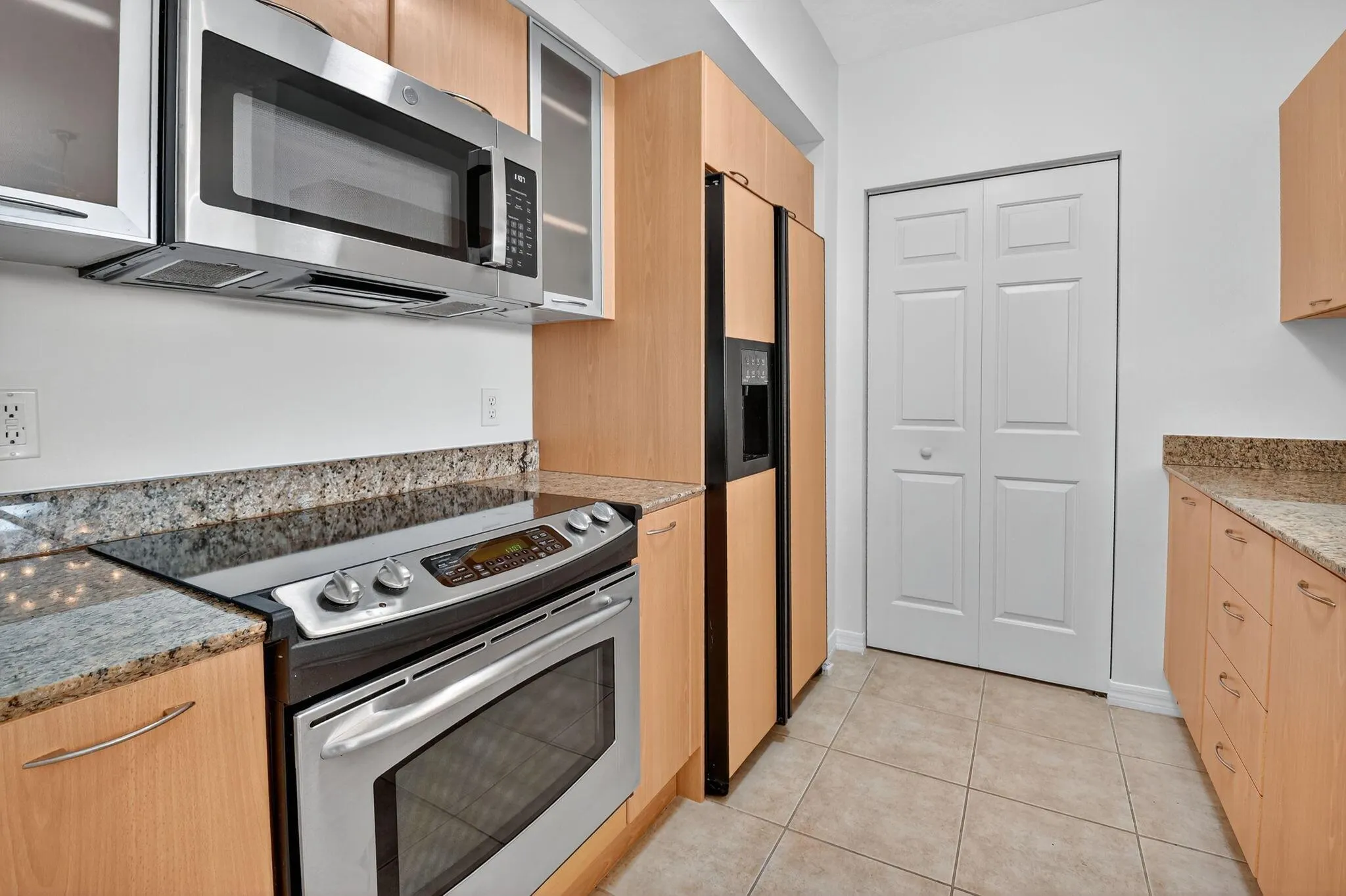 625 Casa Loma Boulevard, #304