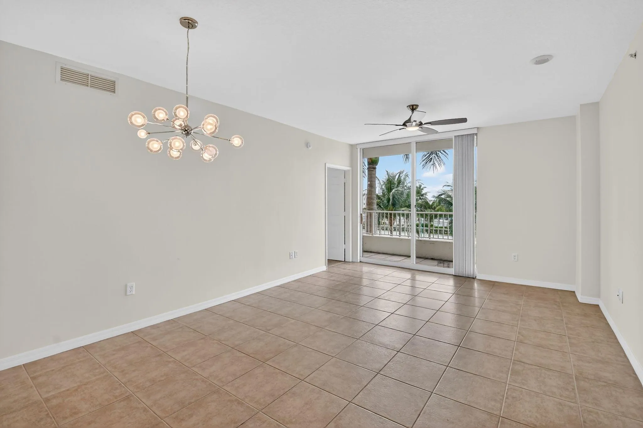 625 Casa Loma Boulevard, #304
