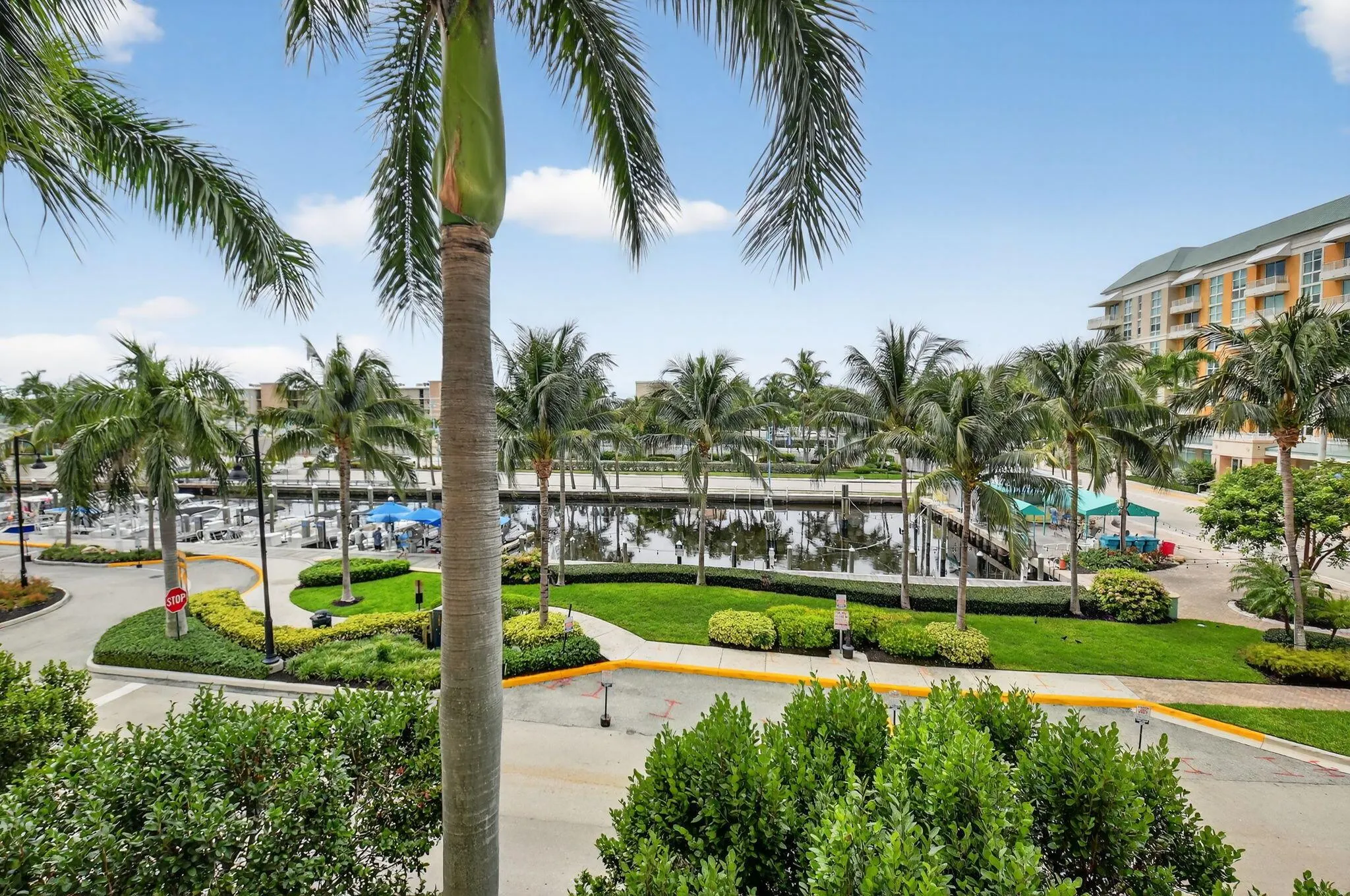 625 Casa Loma Boulevard, #304