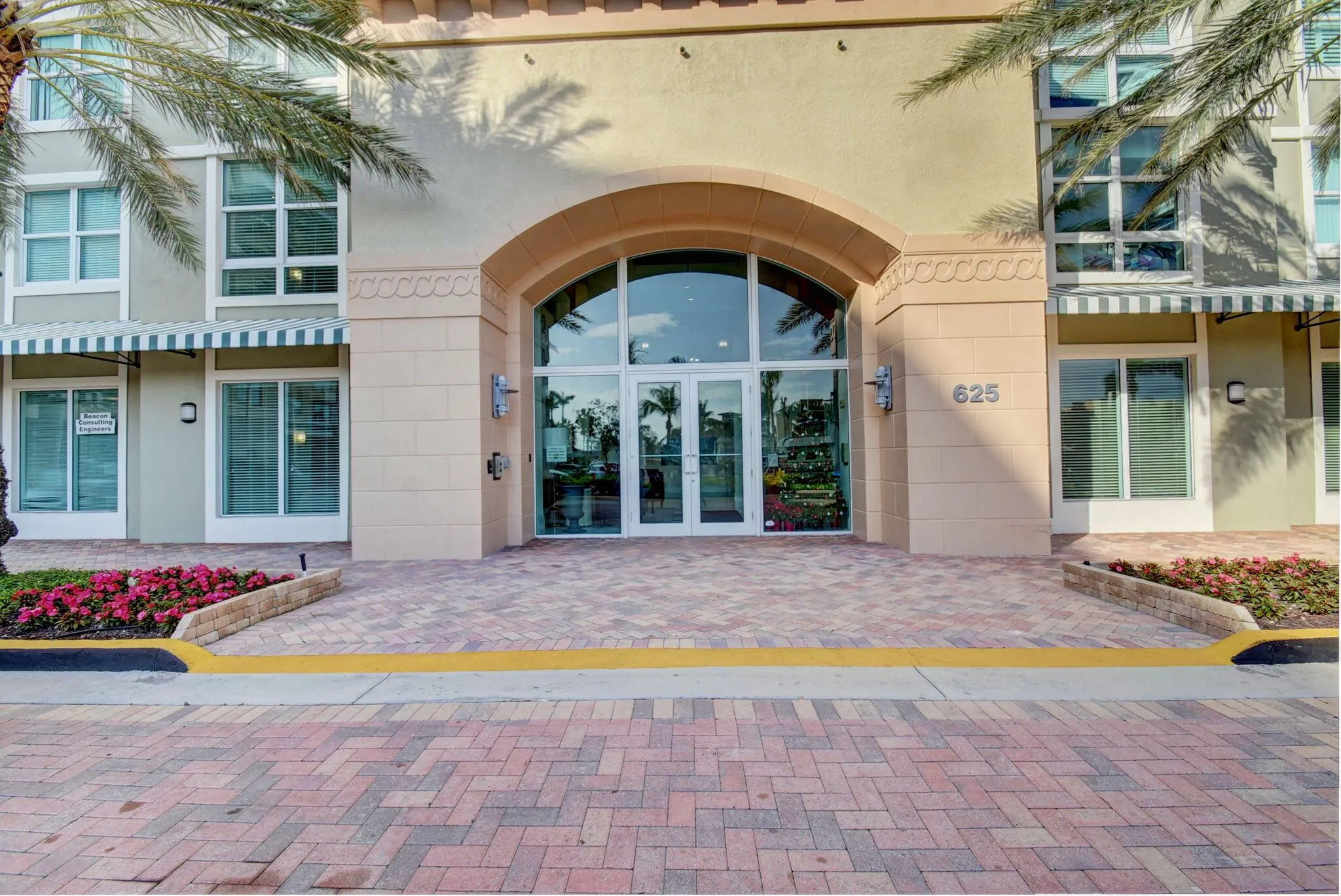 625 Casa Loma Boulevard, #304