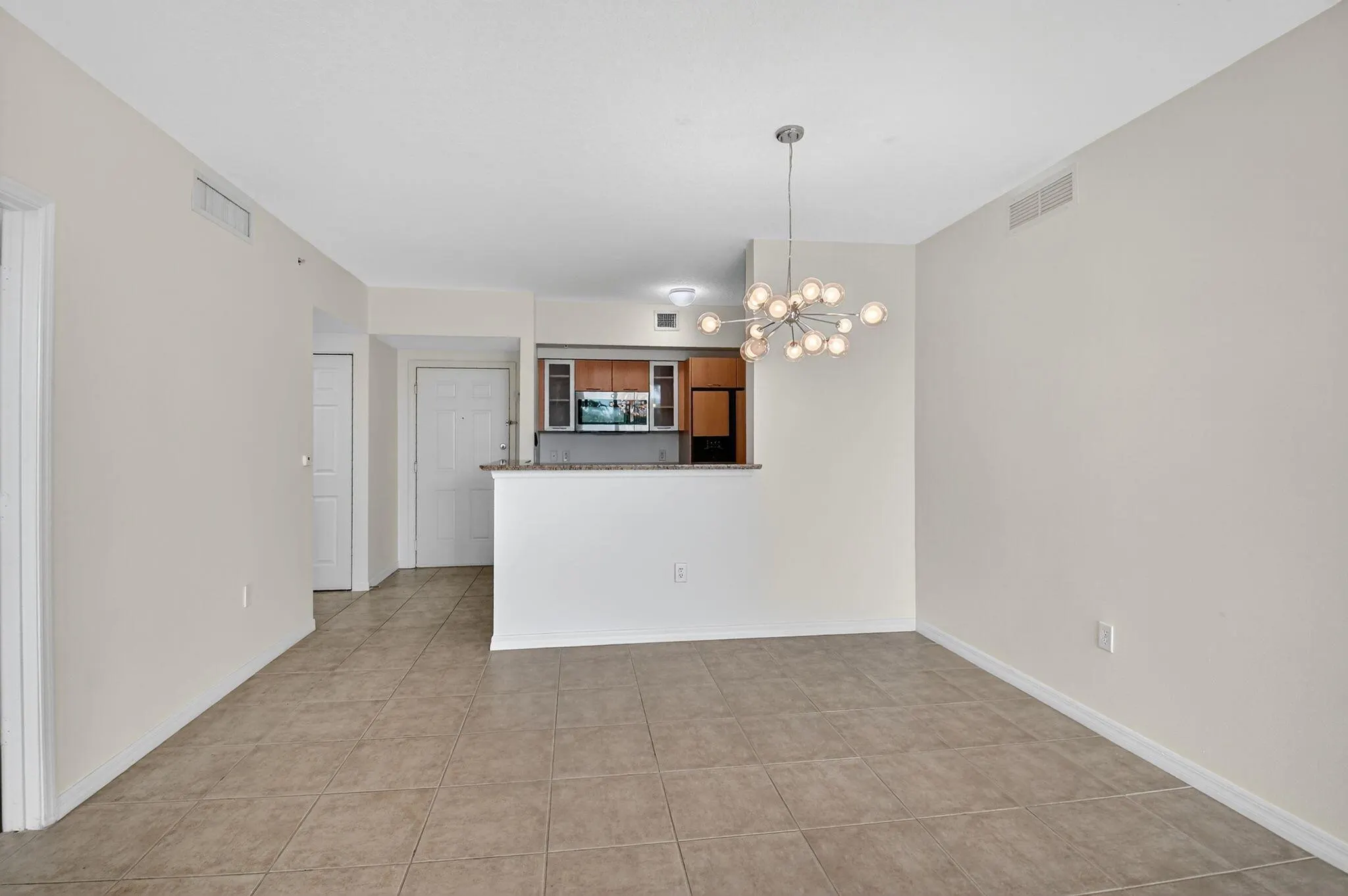 625 Casa Loma Boulevard, #304