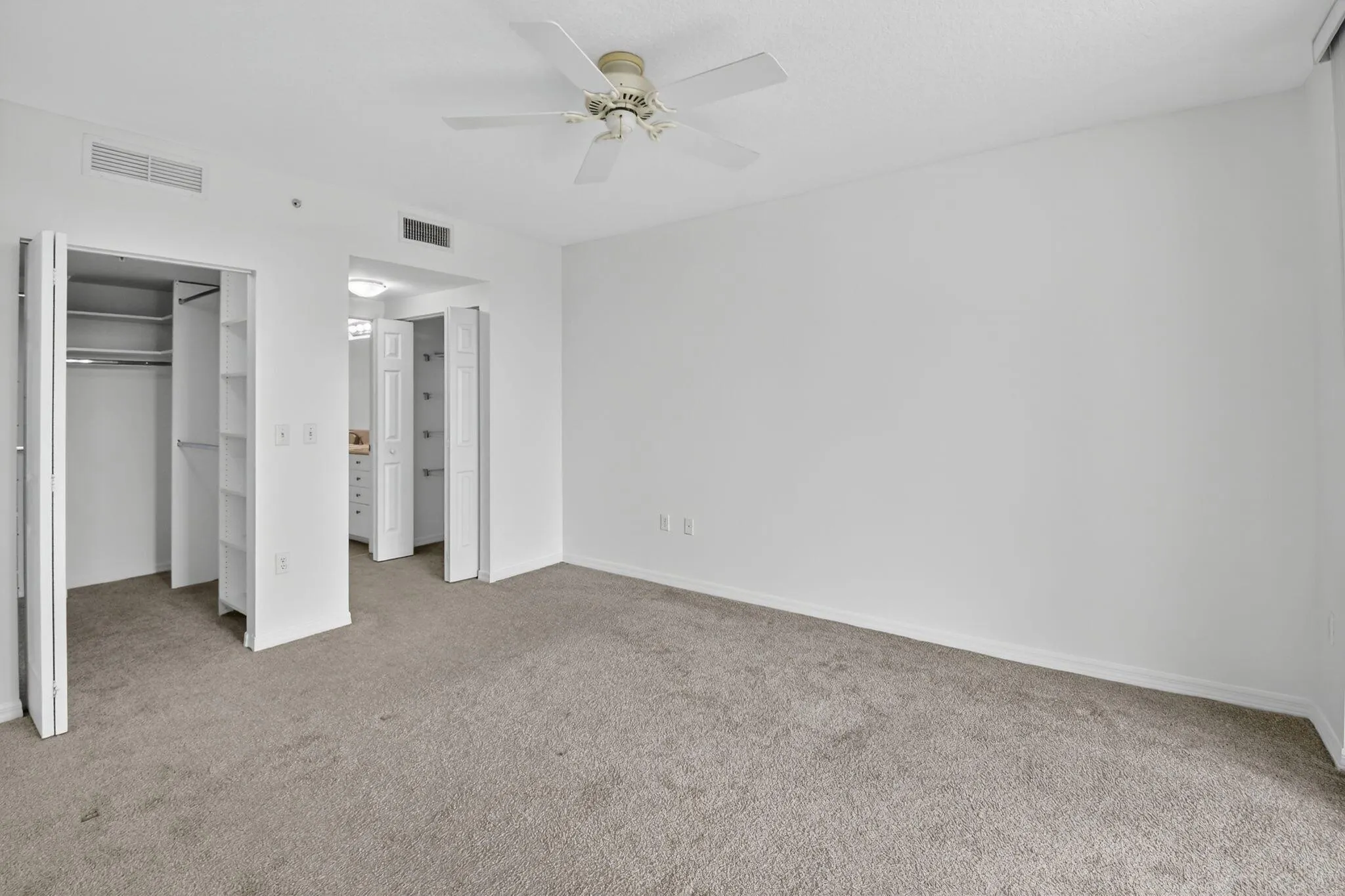 625 Casa Loma Boulevard, #304
