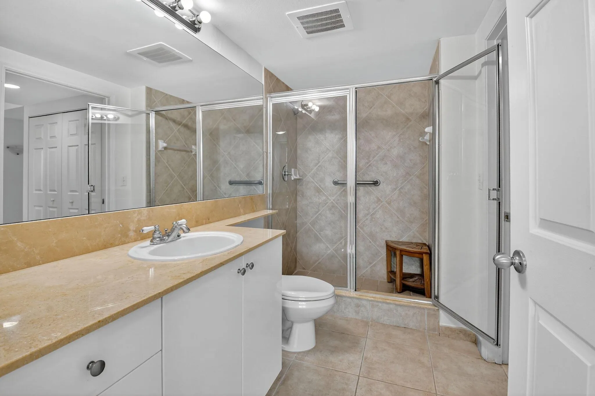 625 Casa Loma Boulevard, #304