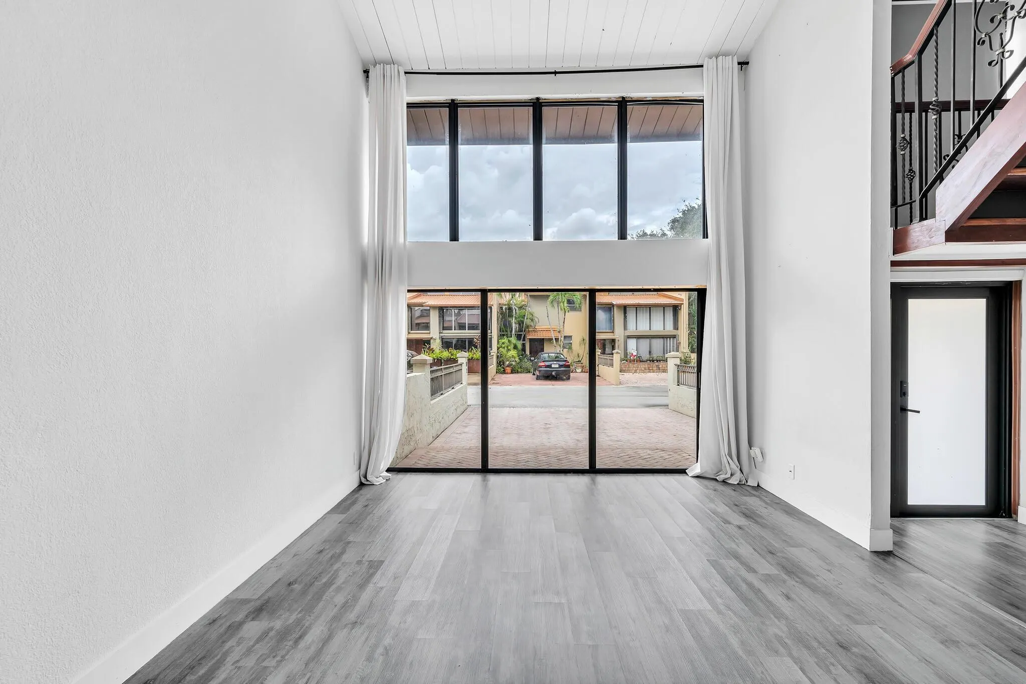 714 E Coco Plum Circle, #2