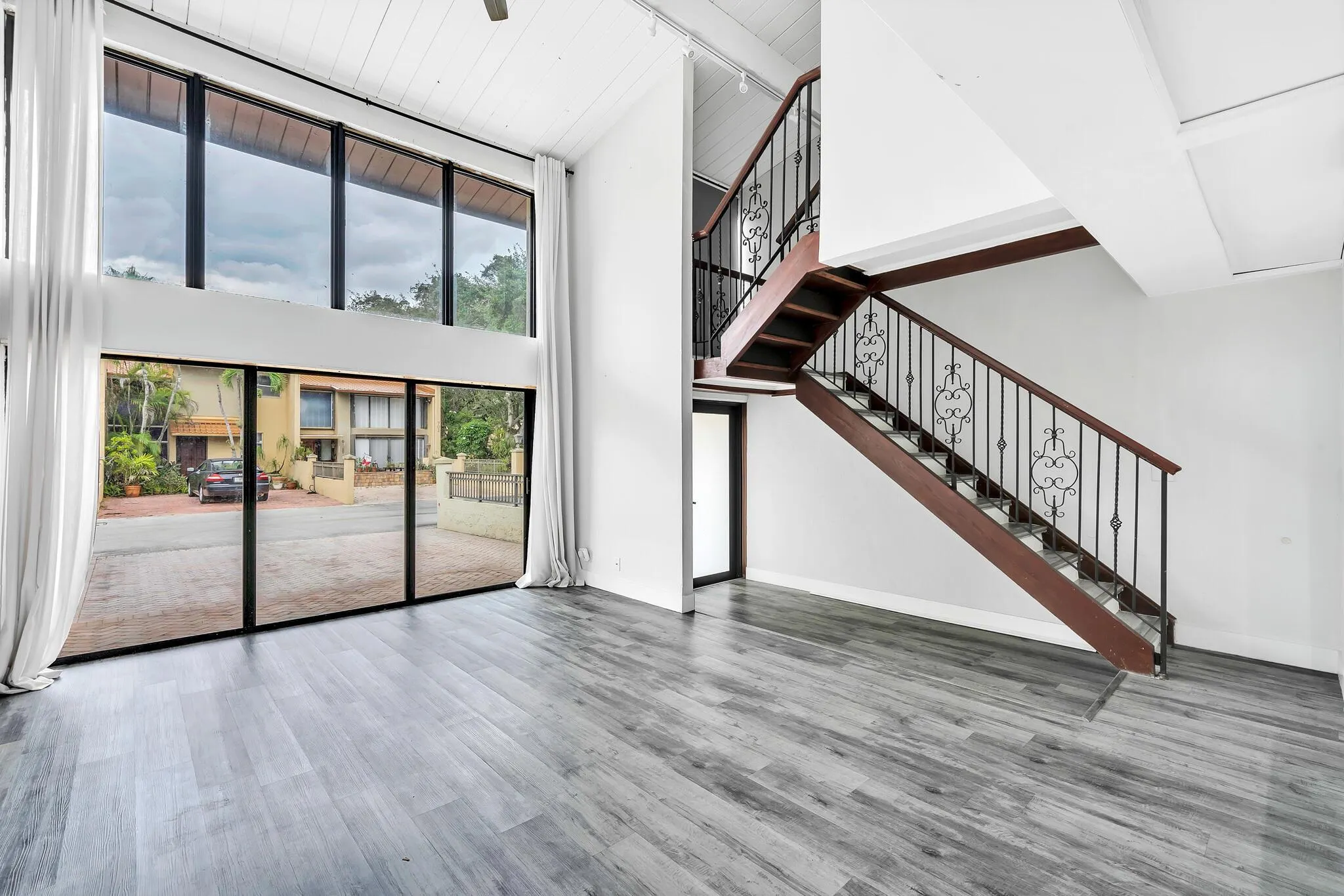 714 E Coco Plum Circle, #2