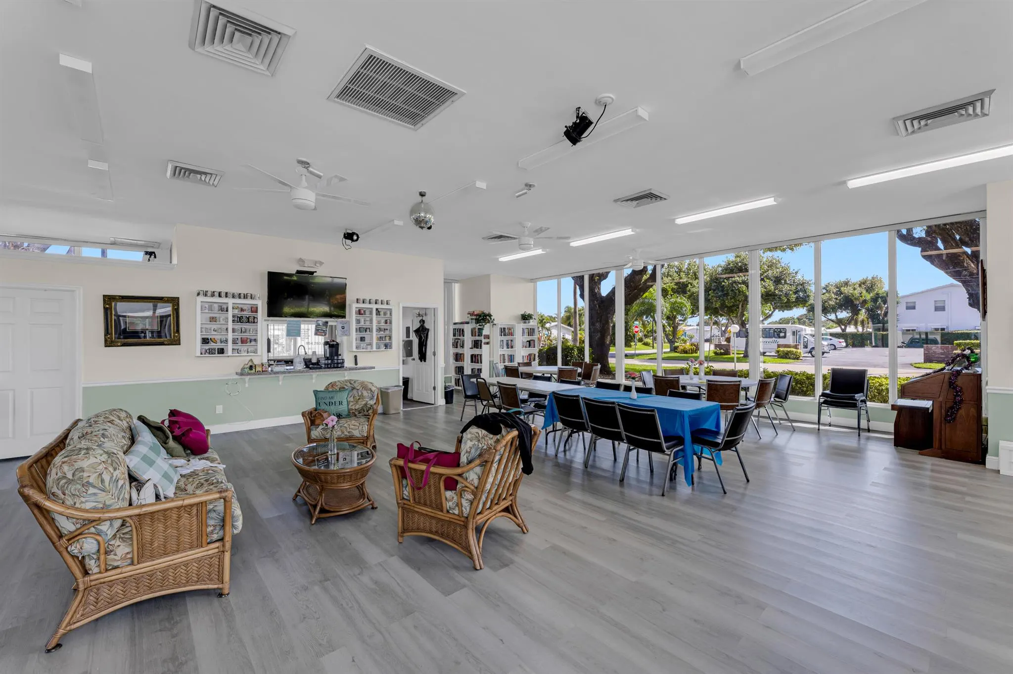 251 S Golf Boulevard, #287