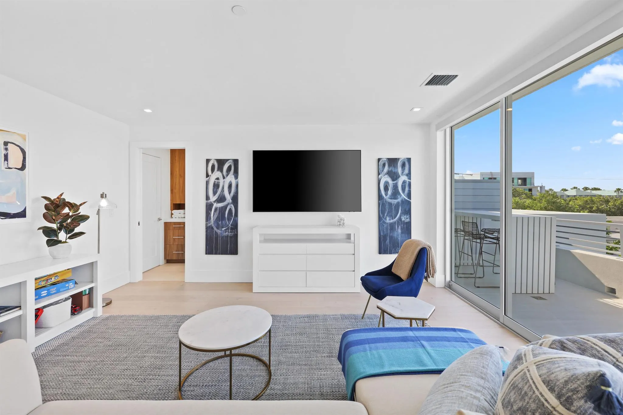 200 NE 7th Avenue, #2