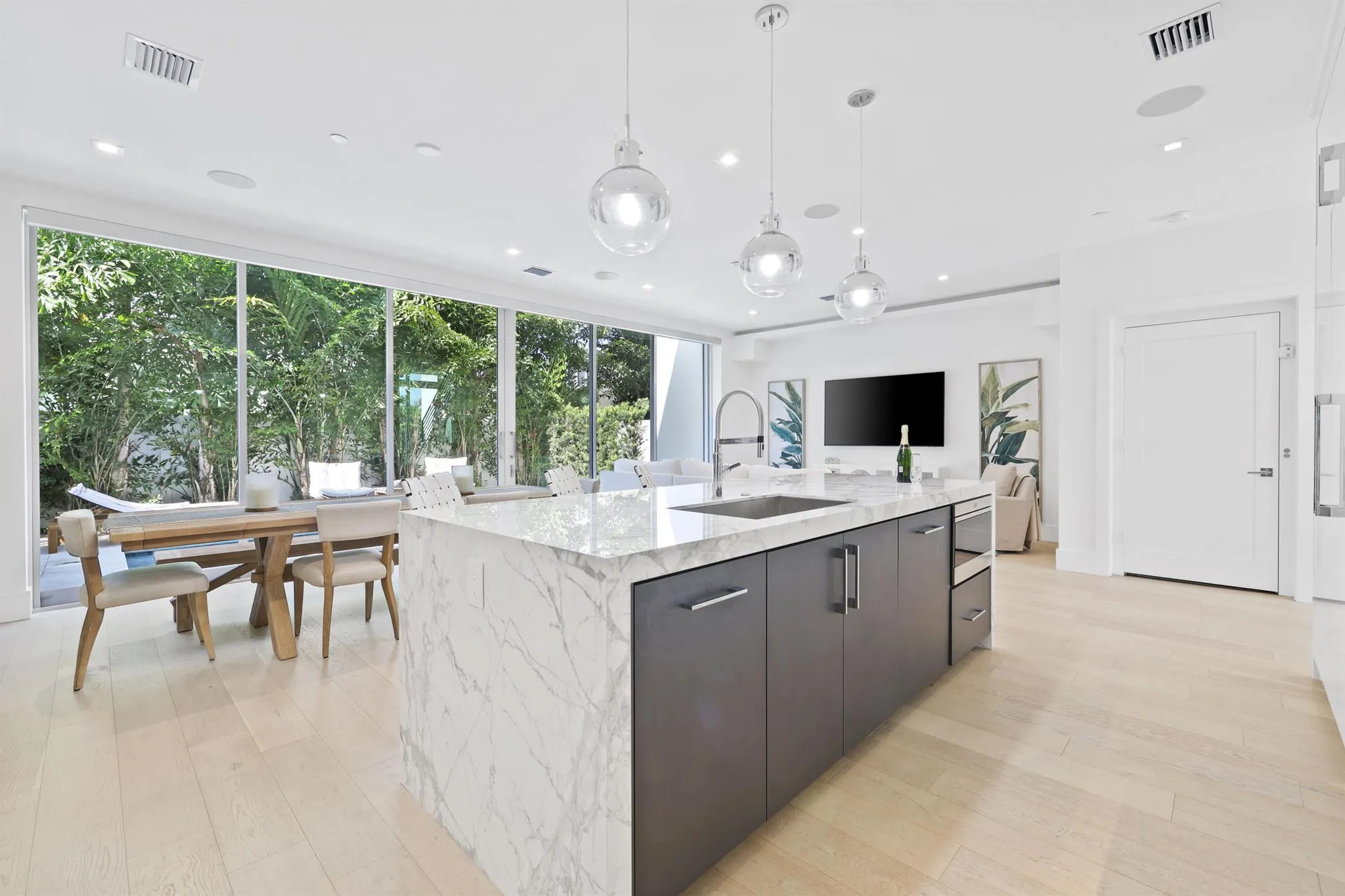 200 NE 7th Avenue, #2
